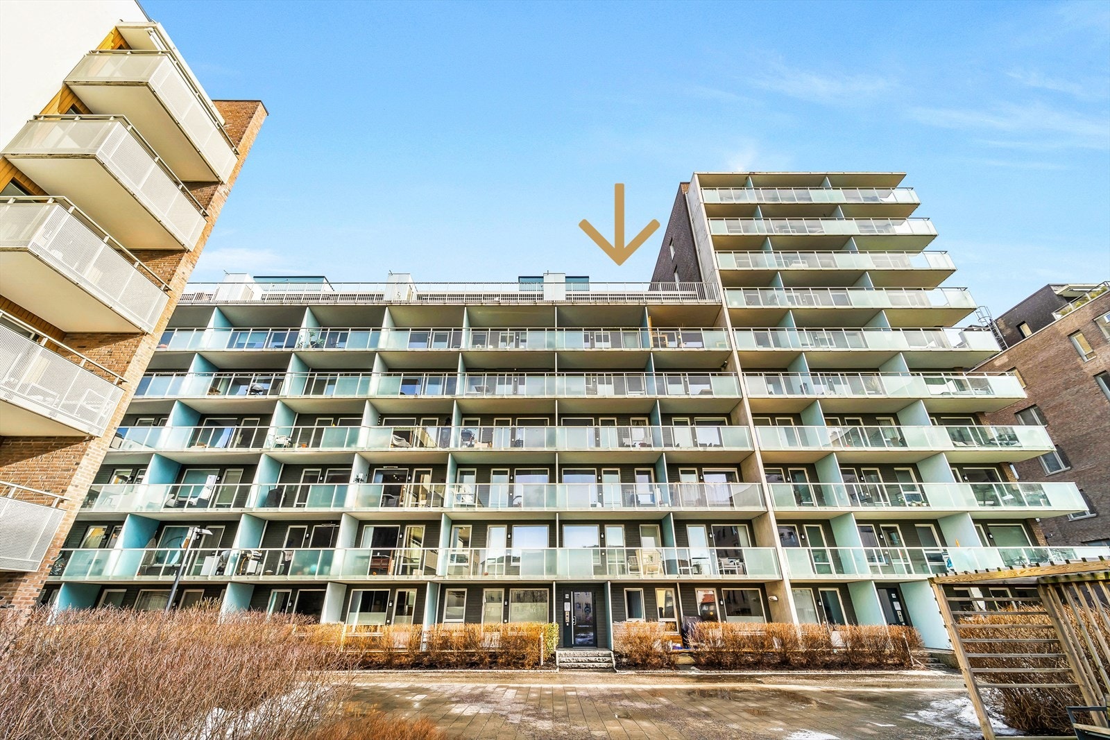 - Leiligheten er beliggende i byggets 7.etasje med heisadkomst - Galleribilde