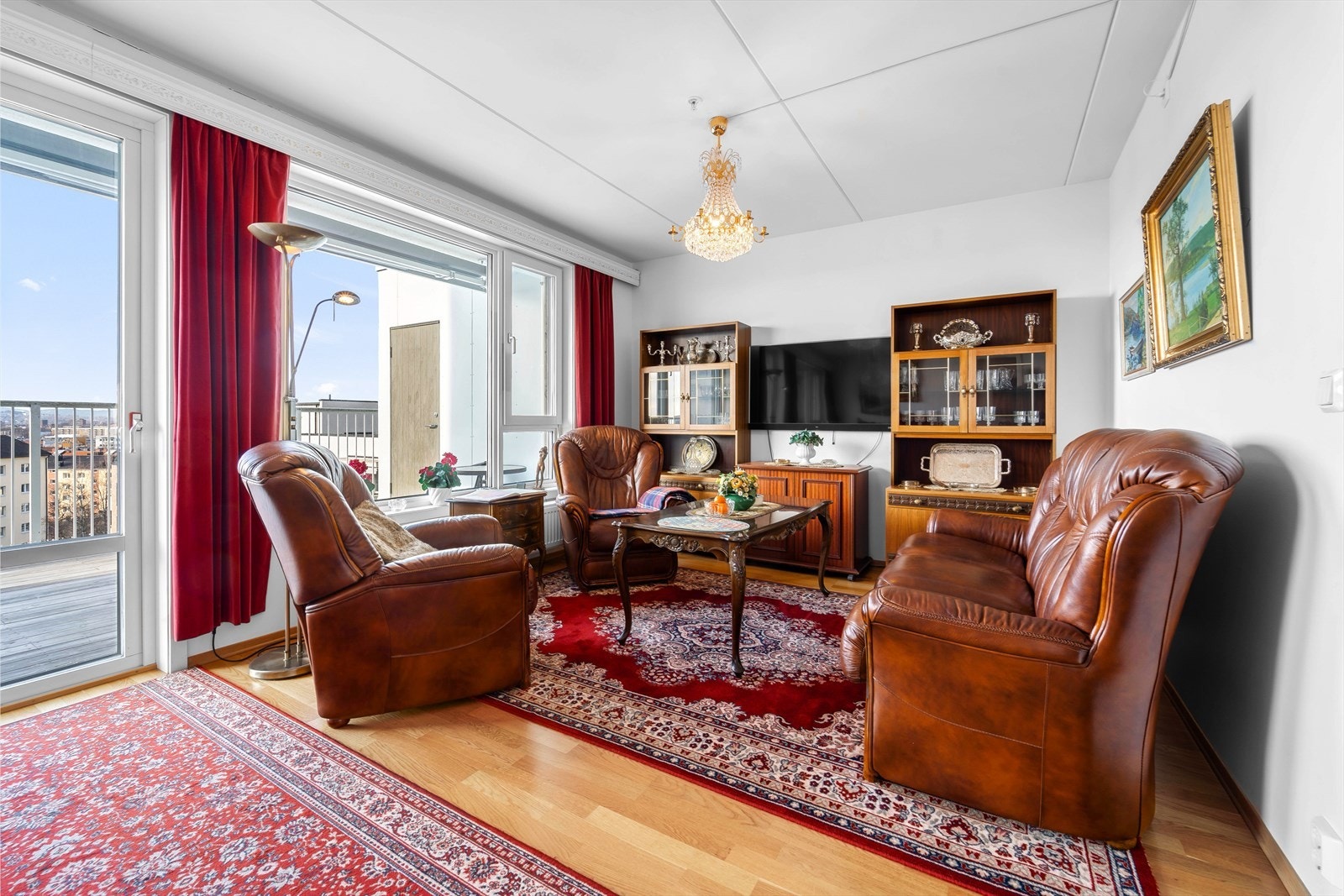 - MERK! Leiligheten selges med fast leietaker. Se prospekt for mer informasjon vedrørende dette forholdet - Galleribilde