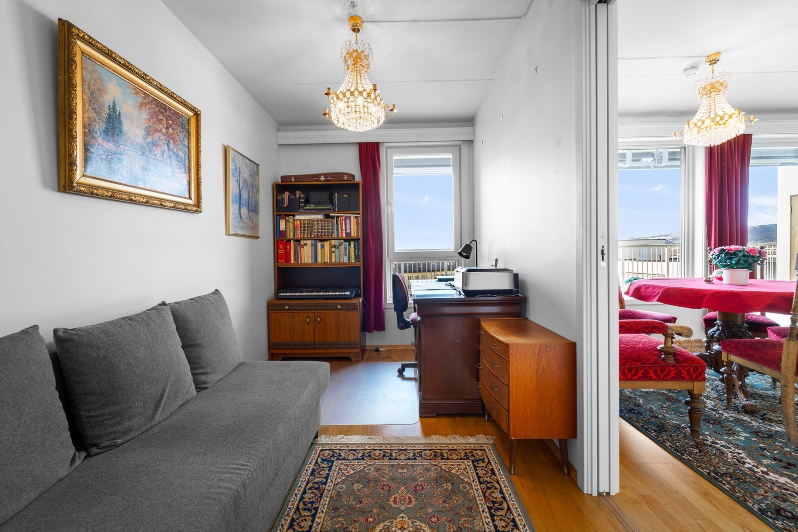 - Selger monterte gardinbrett i alle rom - Galleribilde