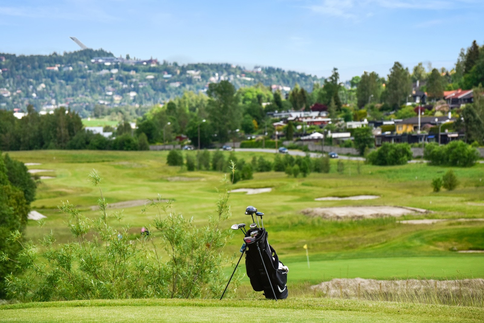 Fine turområder i umiddelbar nærhet samt golffasiliteter for den golf glade ikke så langt unna Galleribilde