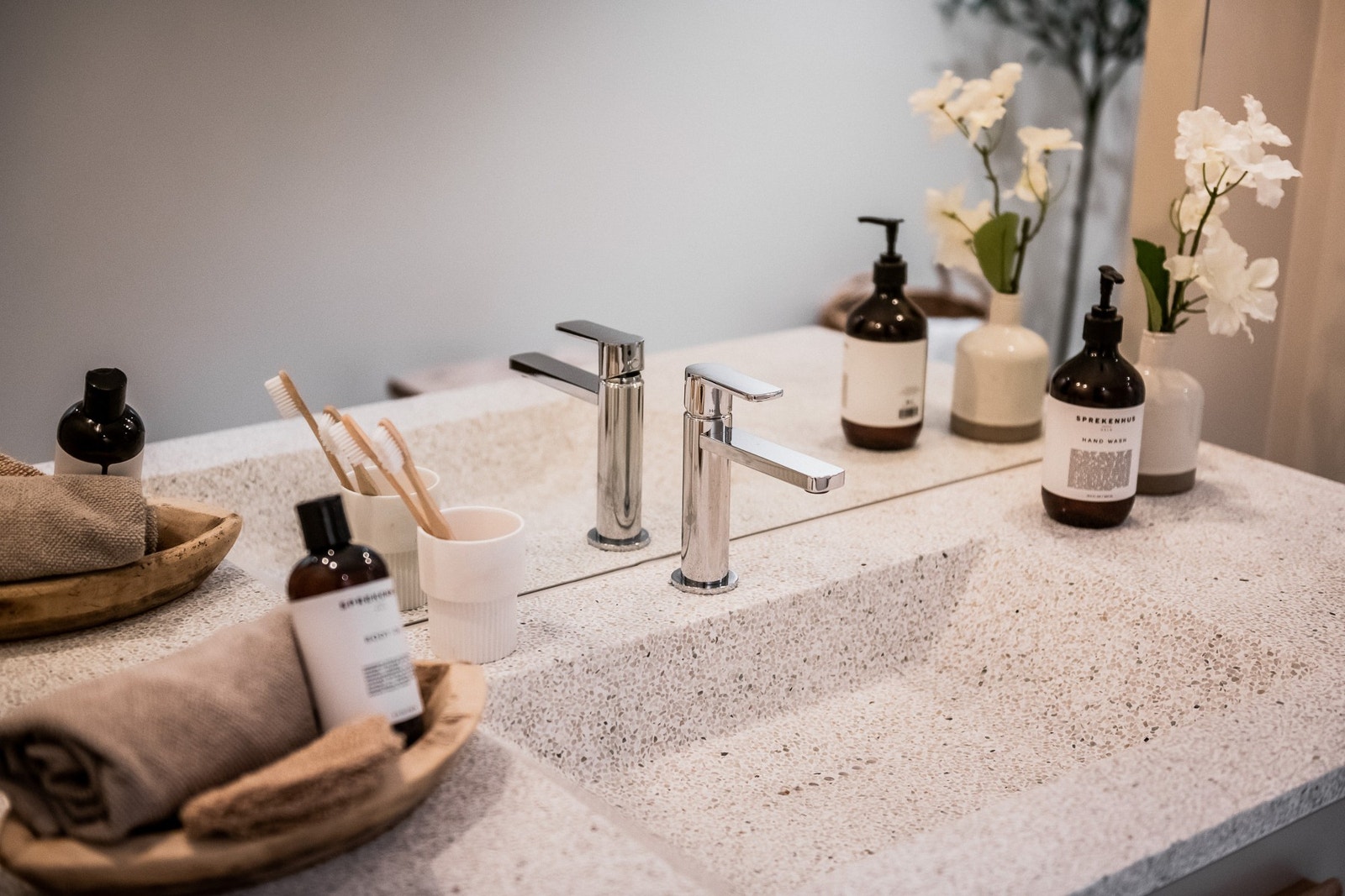 Nydelig servantskap fra Schmidt og vask fra Kurna. Galleribilde