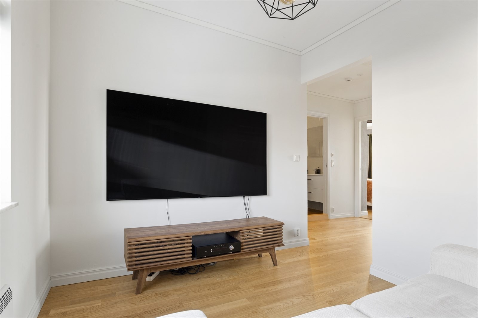 Dette er et perfekt sted å trekke seg tilbake, ha hjemmekontor, eller for barna til å leke for seg selv. Galleribilde