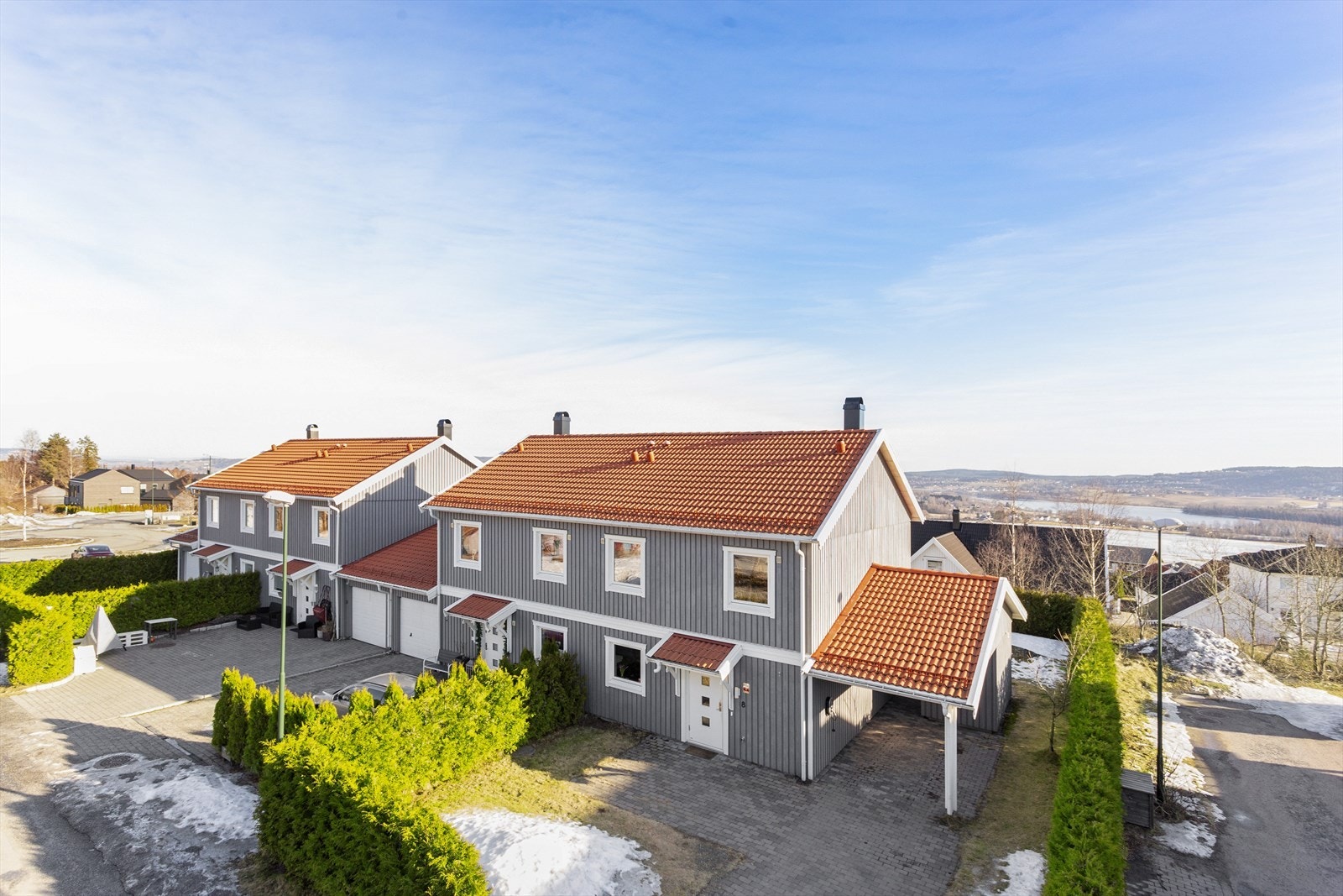 Dette er en pen enebolig i et familievennlig og attraktivt område. Galleribilde