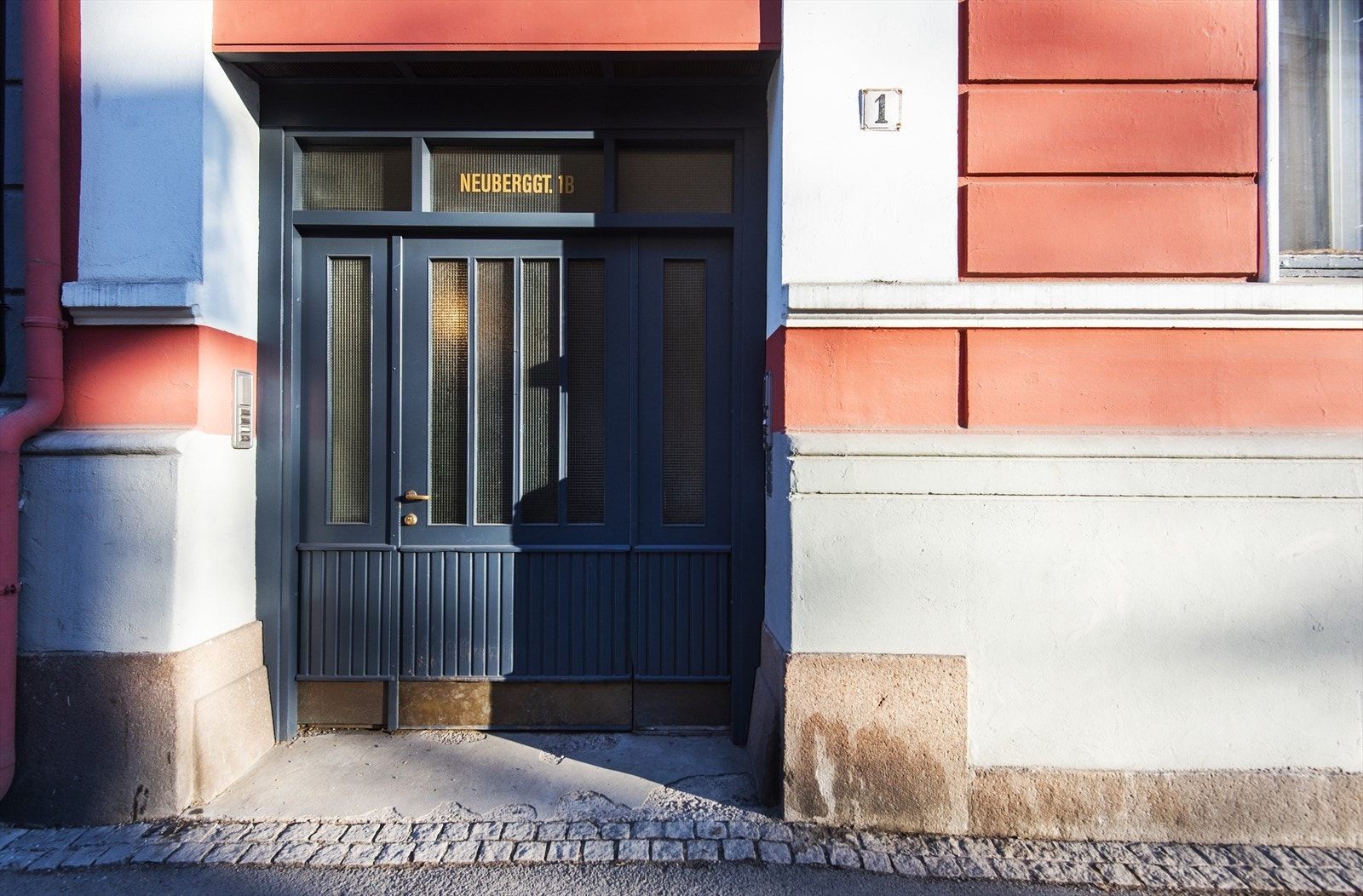 Inngangsparti. Galleribilde