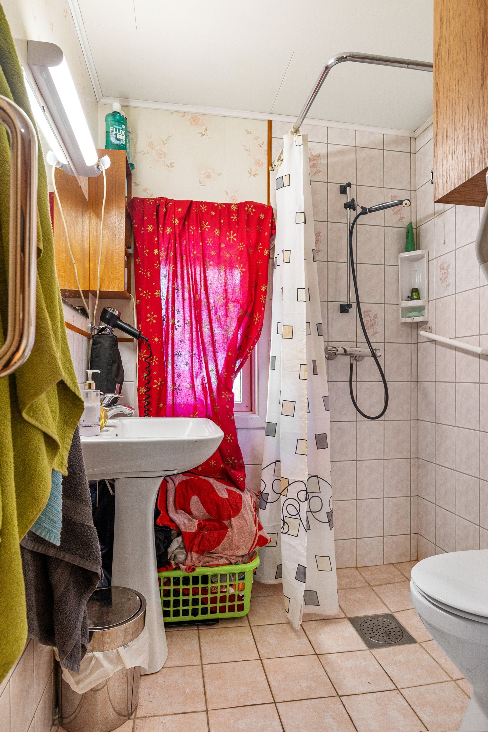 Bad 1.etasje. Galleribilde