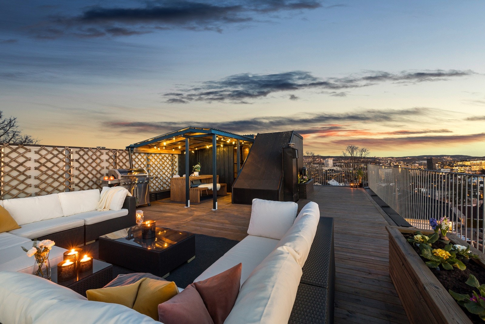 Velkommen til Sinsenveien 78B - Dette er en sjelden mulighet til å sikre seg et unikt hjem med kompromissløs utsikt og optimale solforhold Galleribilde