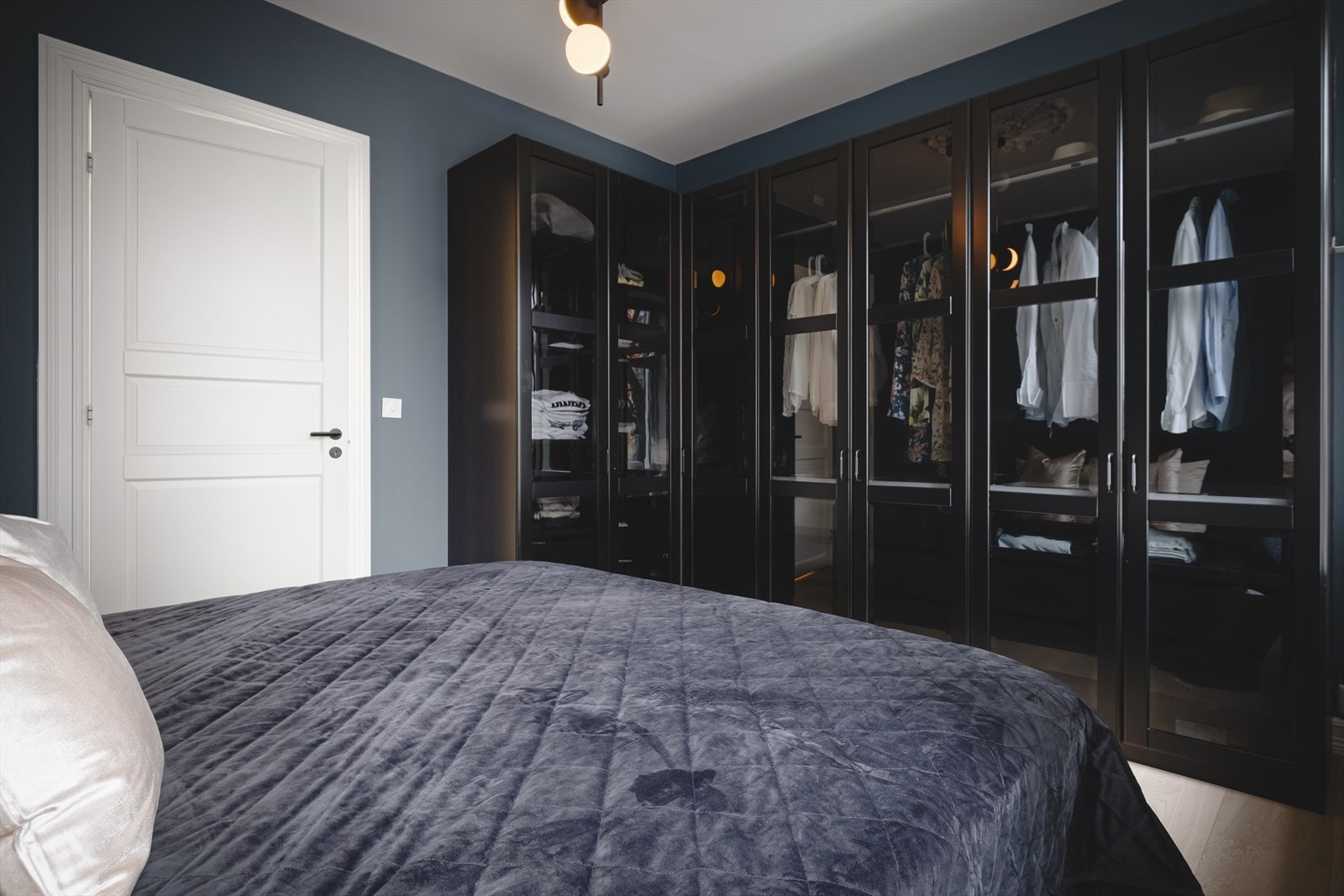 Soverommet er holdt i lun og behagelig farge. Galleribilde