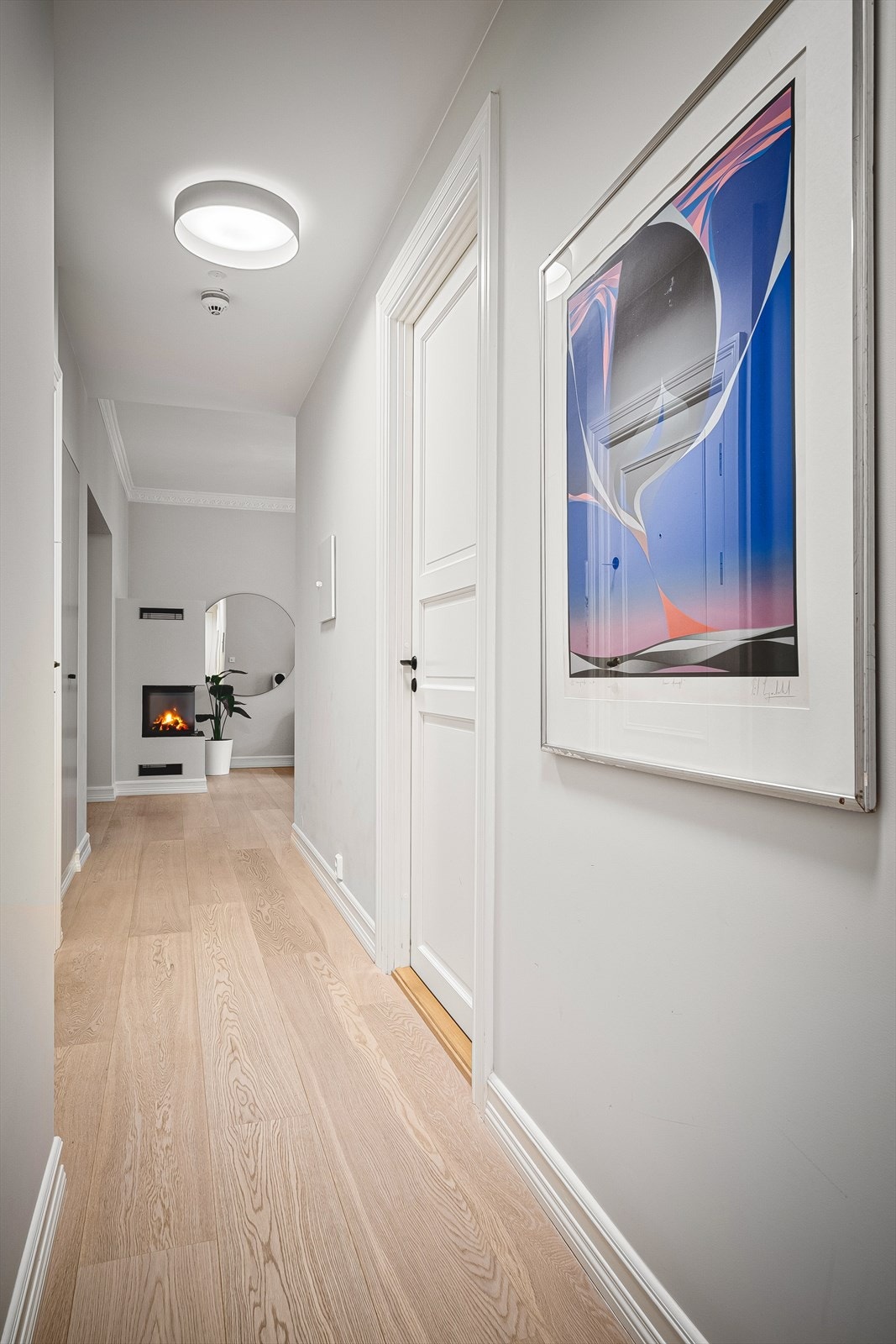 Gangen knytter leiligheten sammen på en god måte. Galleribilde