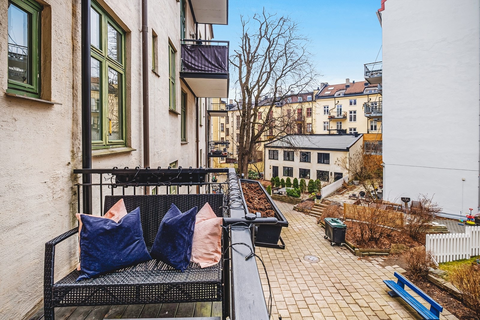 Fra kjøkkenet er det utgang til en herlig balkongen på 4,5 m2. Galleribilde