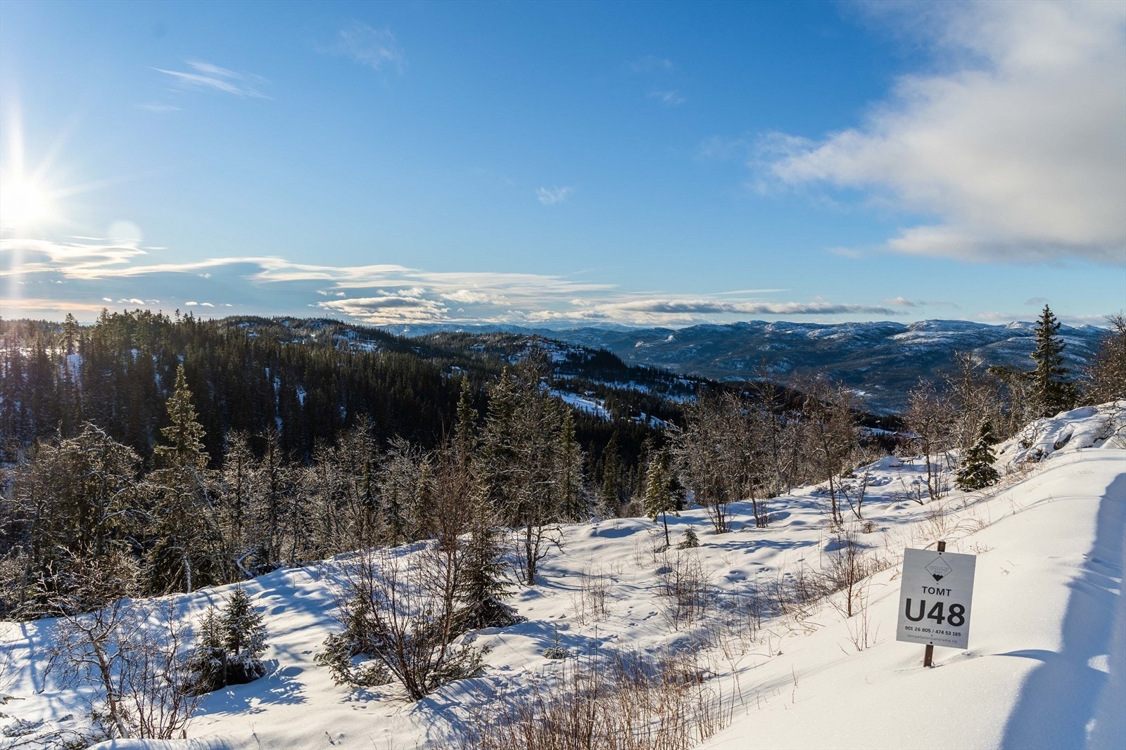 Nyt flott utsikt og fantastiske solforhold fra hytteveggen! Galleribilde