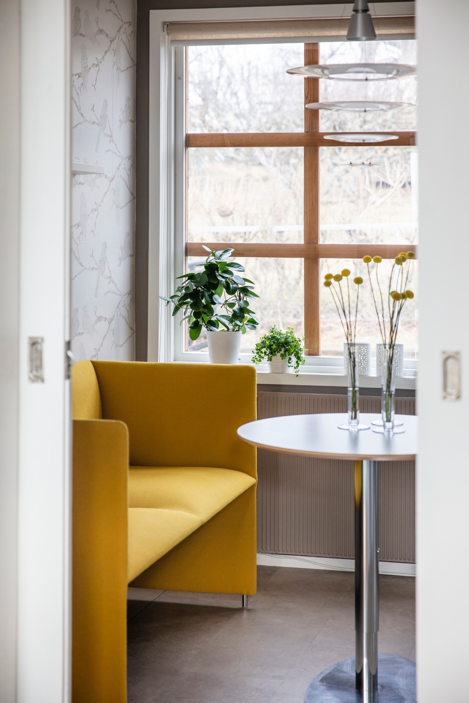 I enden av kjøkkenet er det plass til et frokostbord. Galleribilde