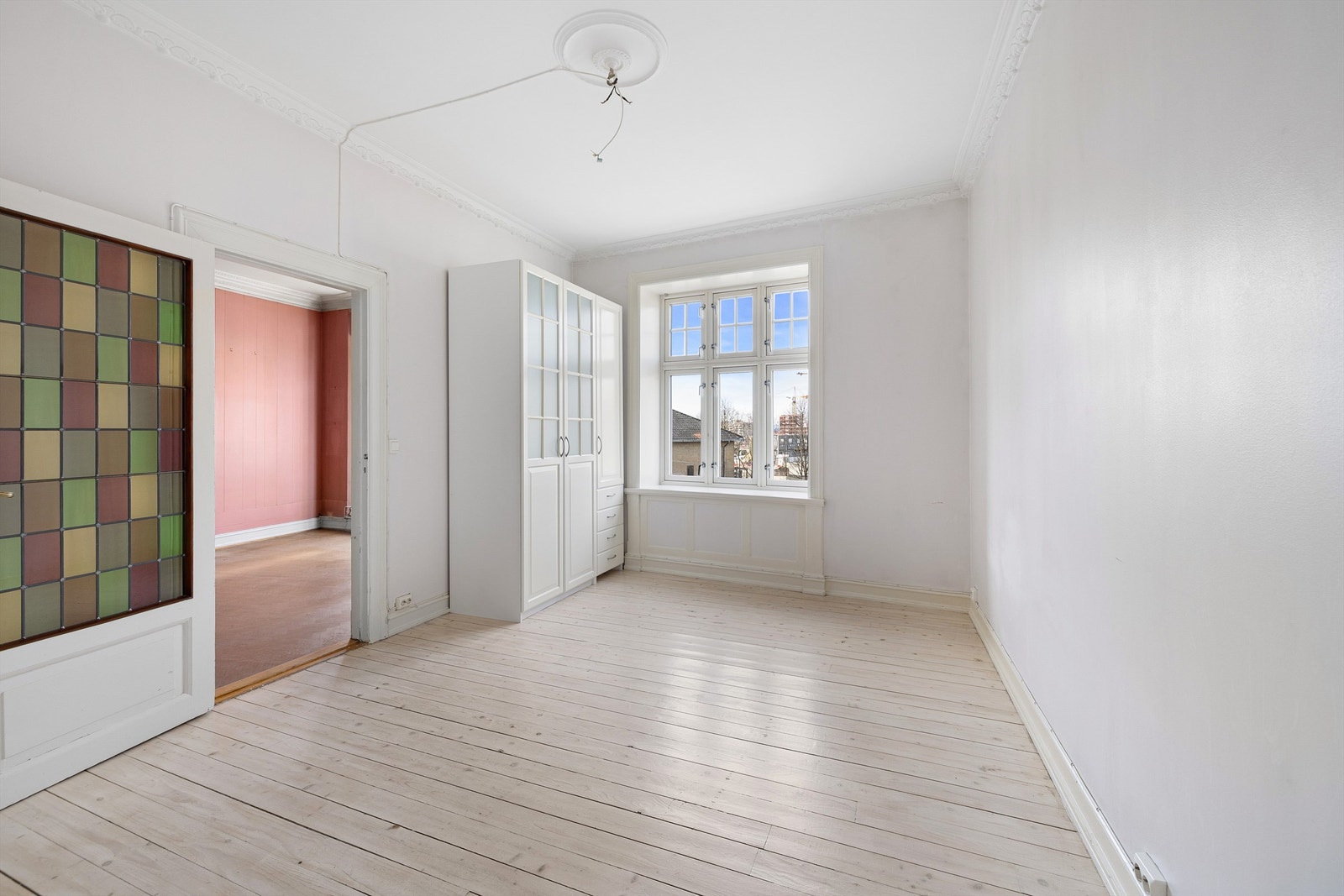 Hovedsoverom med adkomst fra spisestuen. Galleribilde