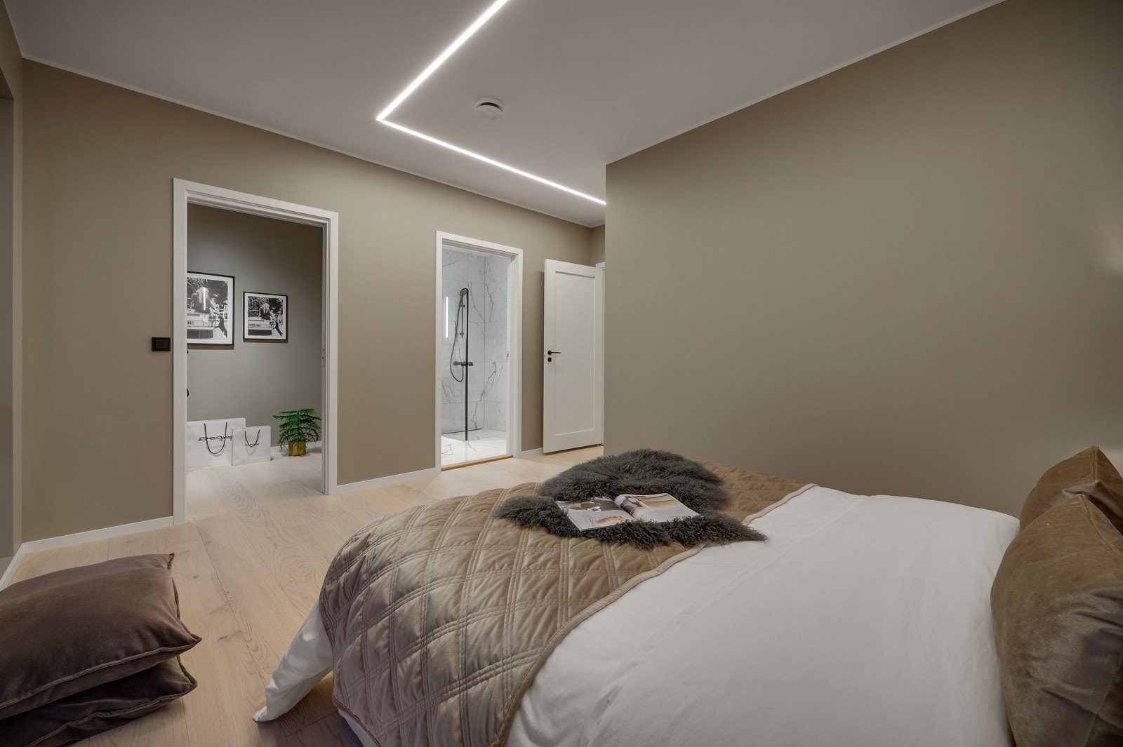 Eget bad og omkledningsrom. Galleribilde