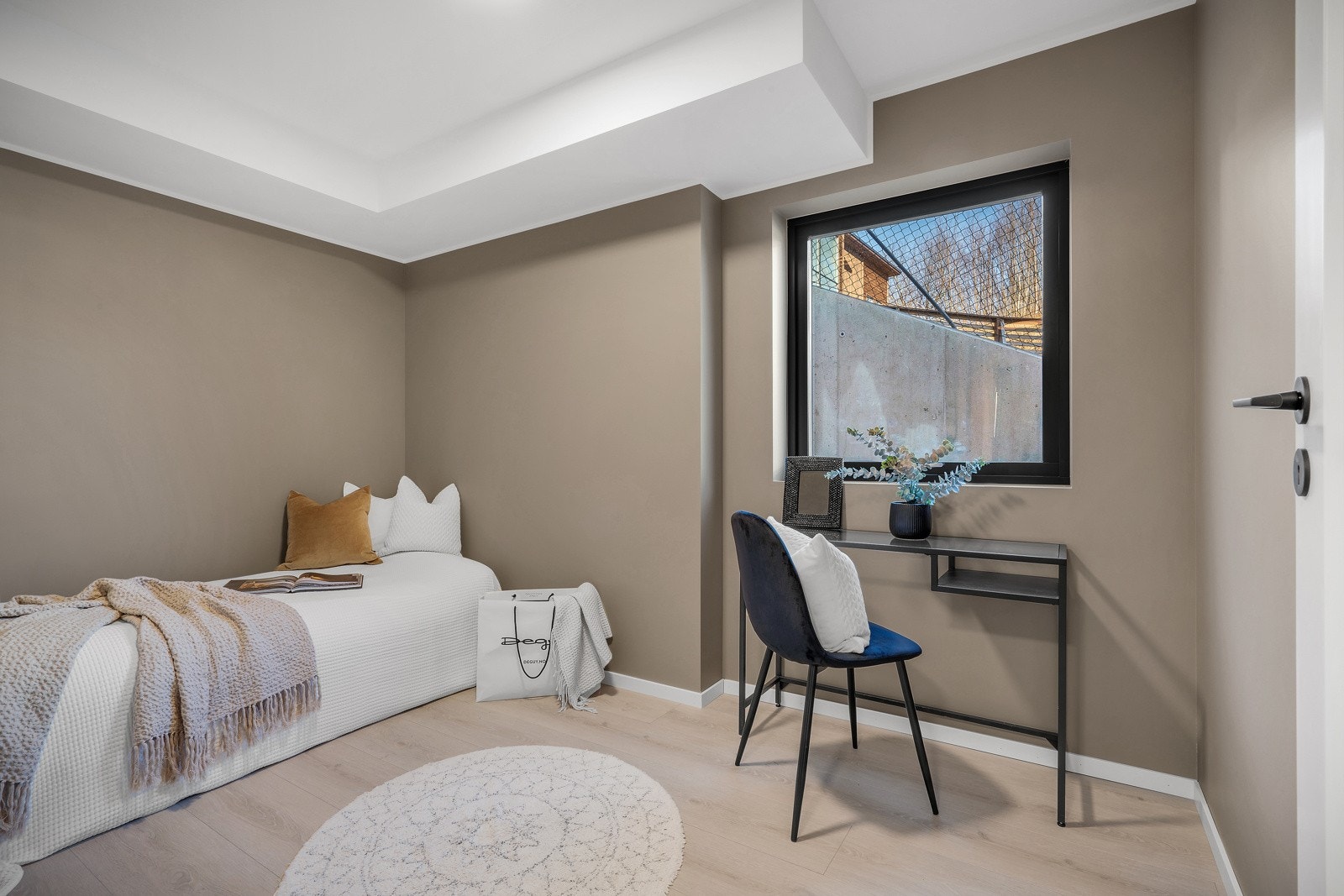 Opprinnelig sportsbod på originale tegninger. Galleribilde