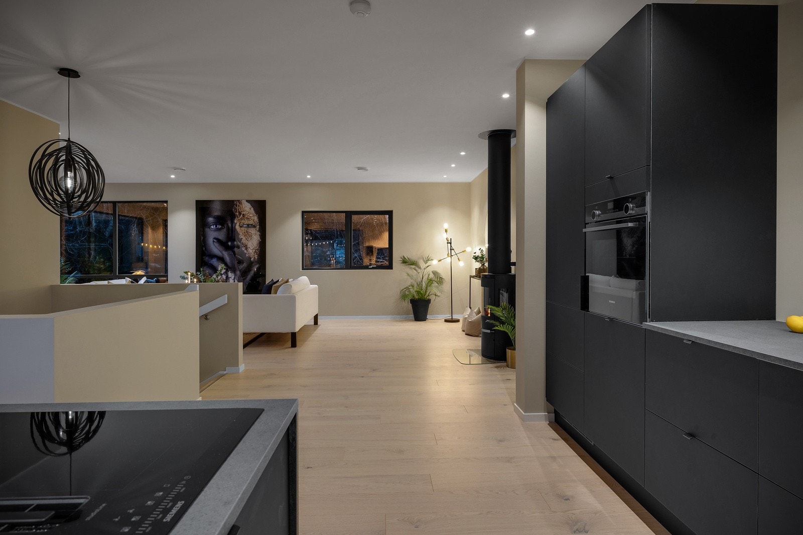 Boligen har en praktisk planløsning som gjør den lett å innrede. Galleribilde