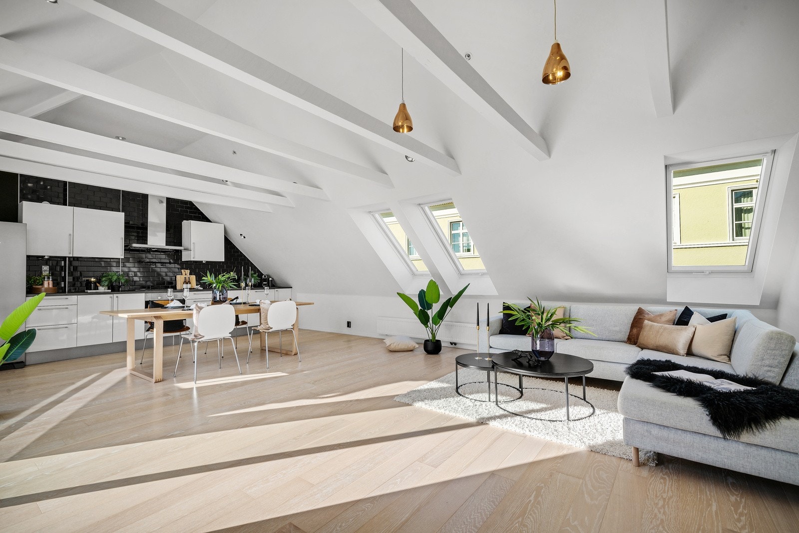 Alle overflater ble malt i 2020/2021 Galleribilde