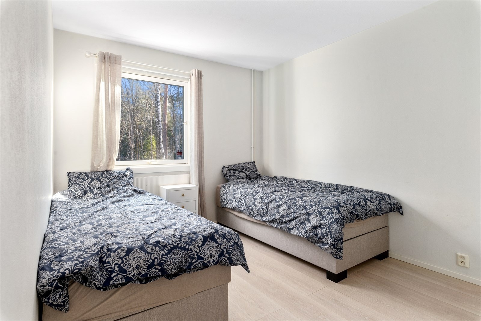 Soverom ll. Galleribilde