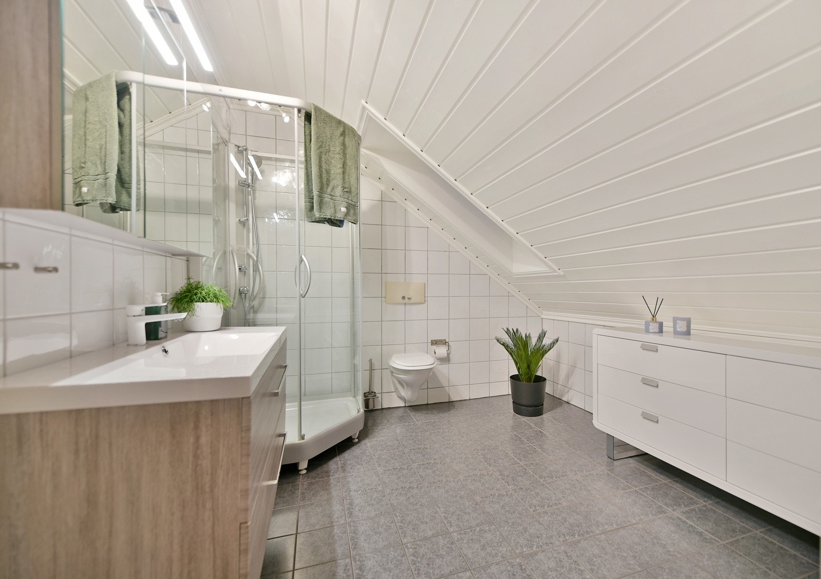 Bad i 2. etasje Galleribilde