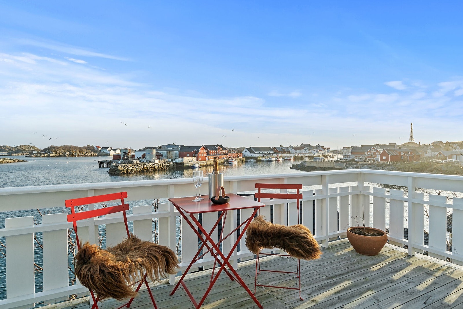 Fra terrassen er det nydelig utsikt Galleribilde