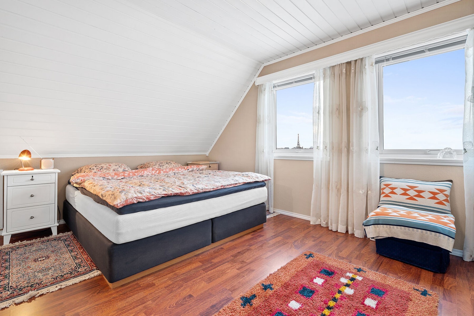 I 2.etg er det 3 soverom Galleribilde