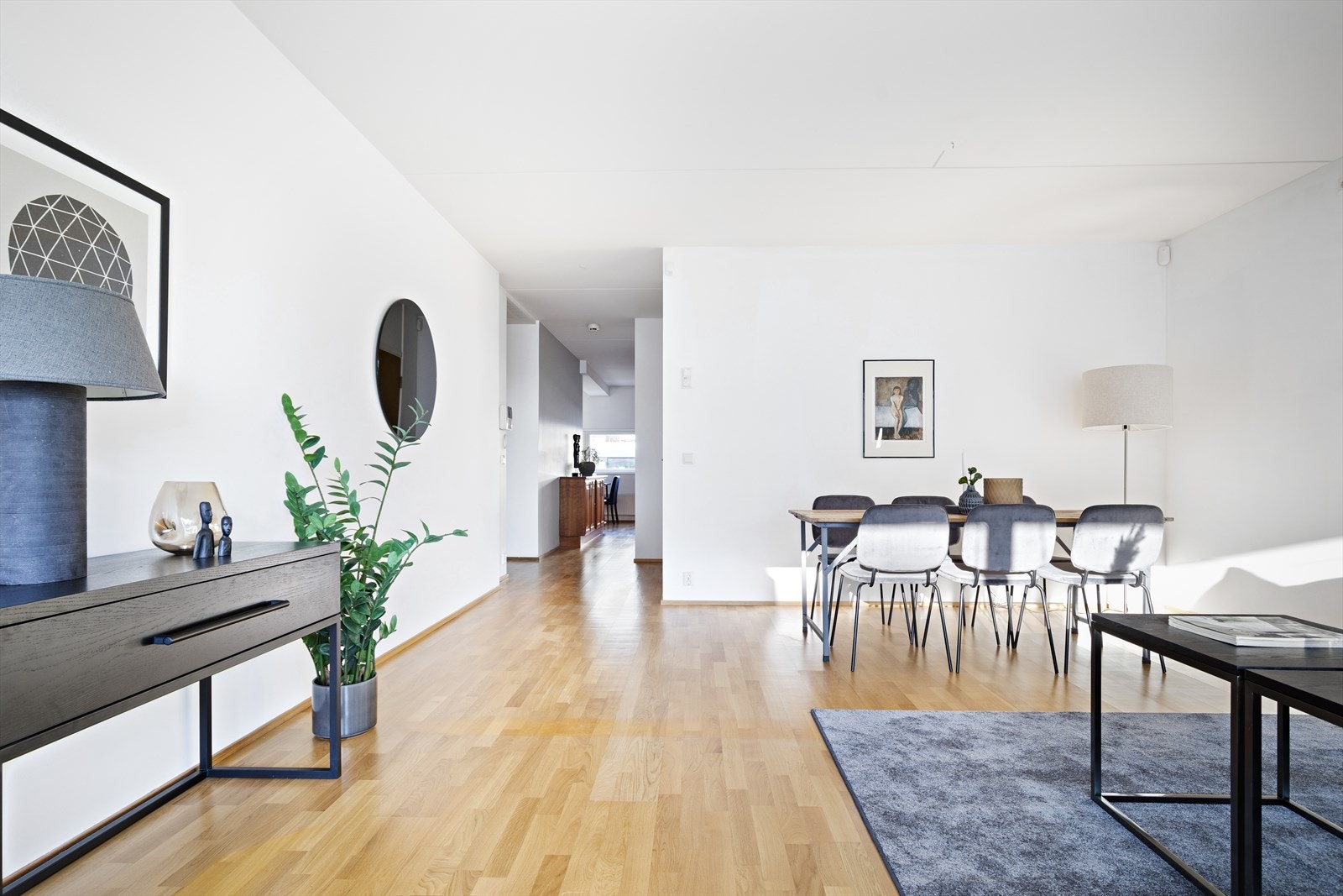 Leiligheten sto ferdig i 2004 og har en lys og pen standard Galleribilde