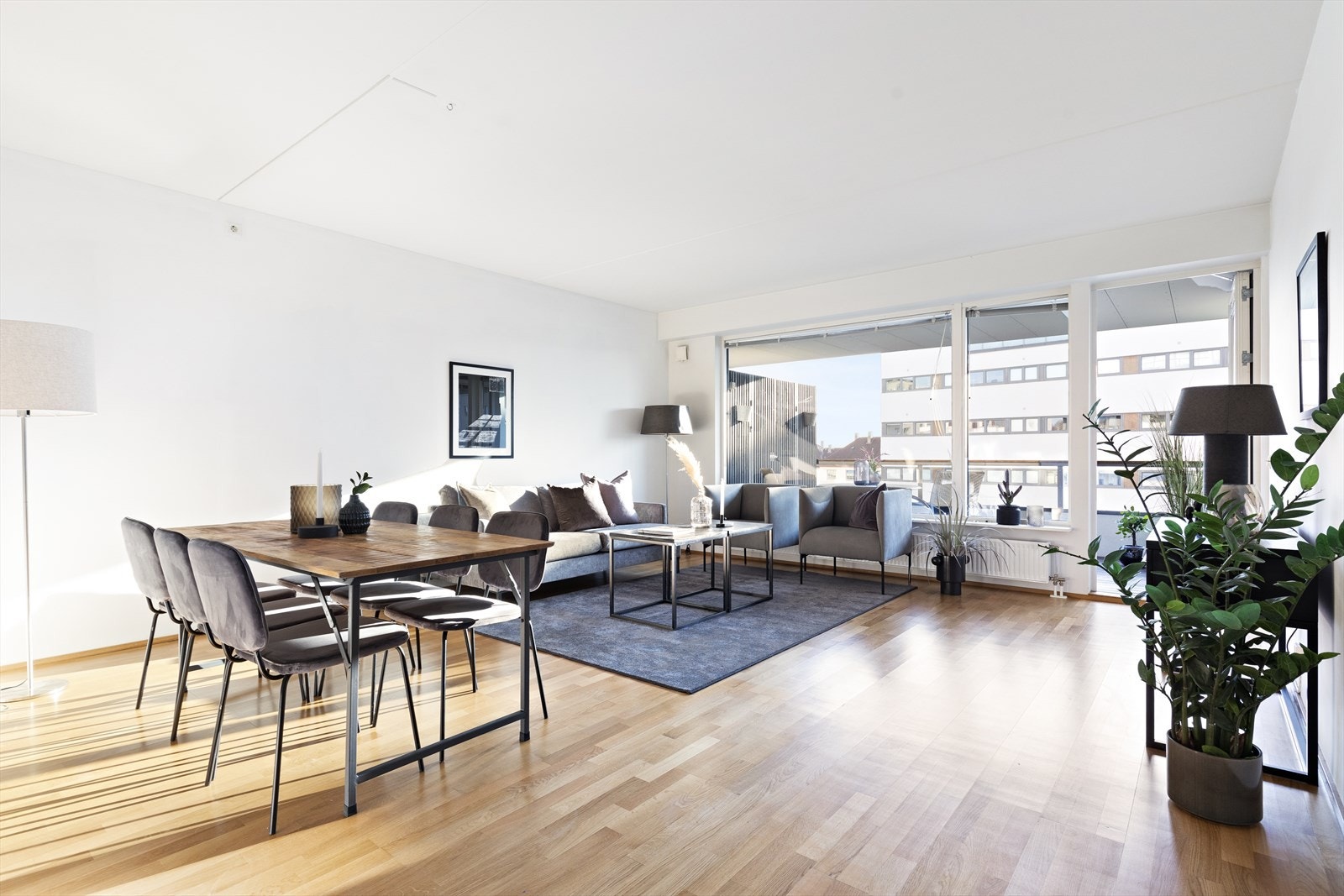 Det er store og romslige rom med flere ulike soner Galleribilde