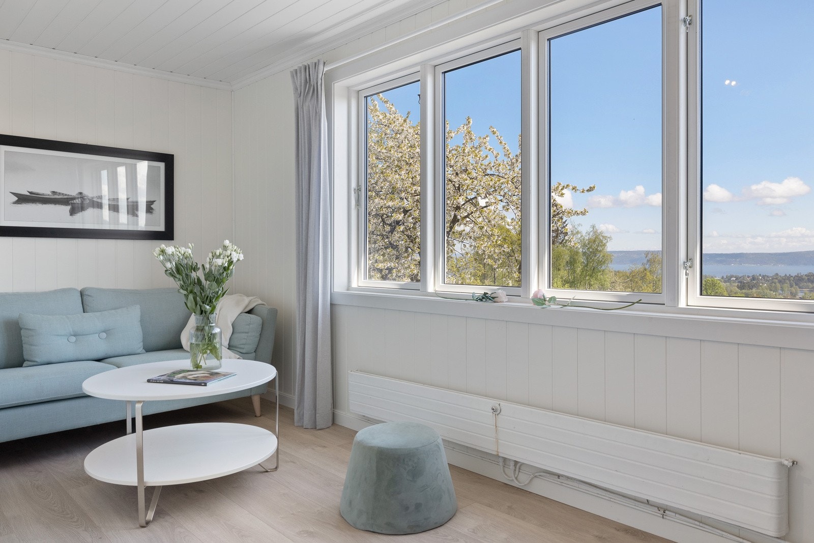 Hyggelig lofststue med flott utsikt. Galleribilde