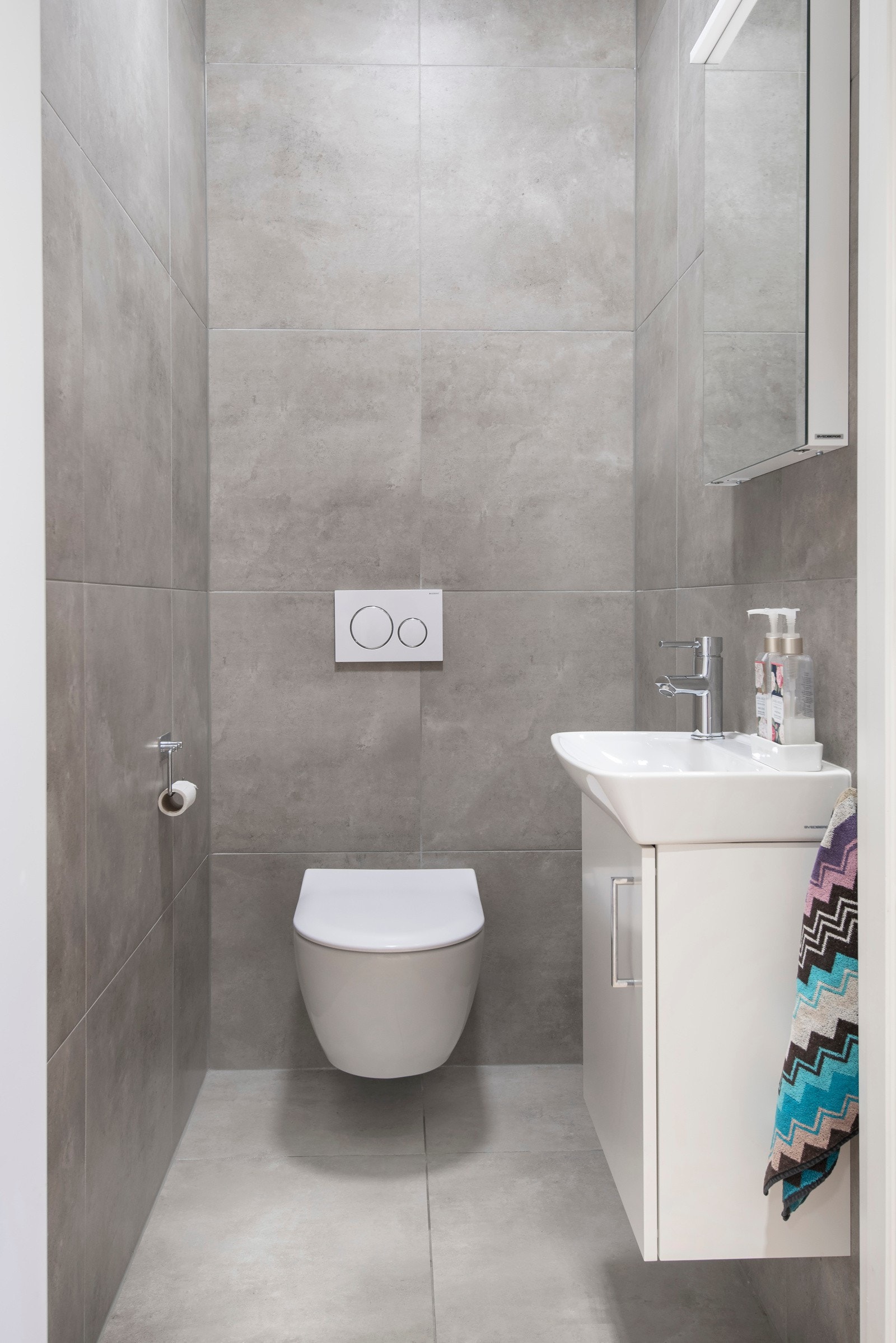 Toalettrom. Galleribilde