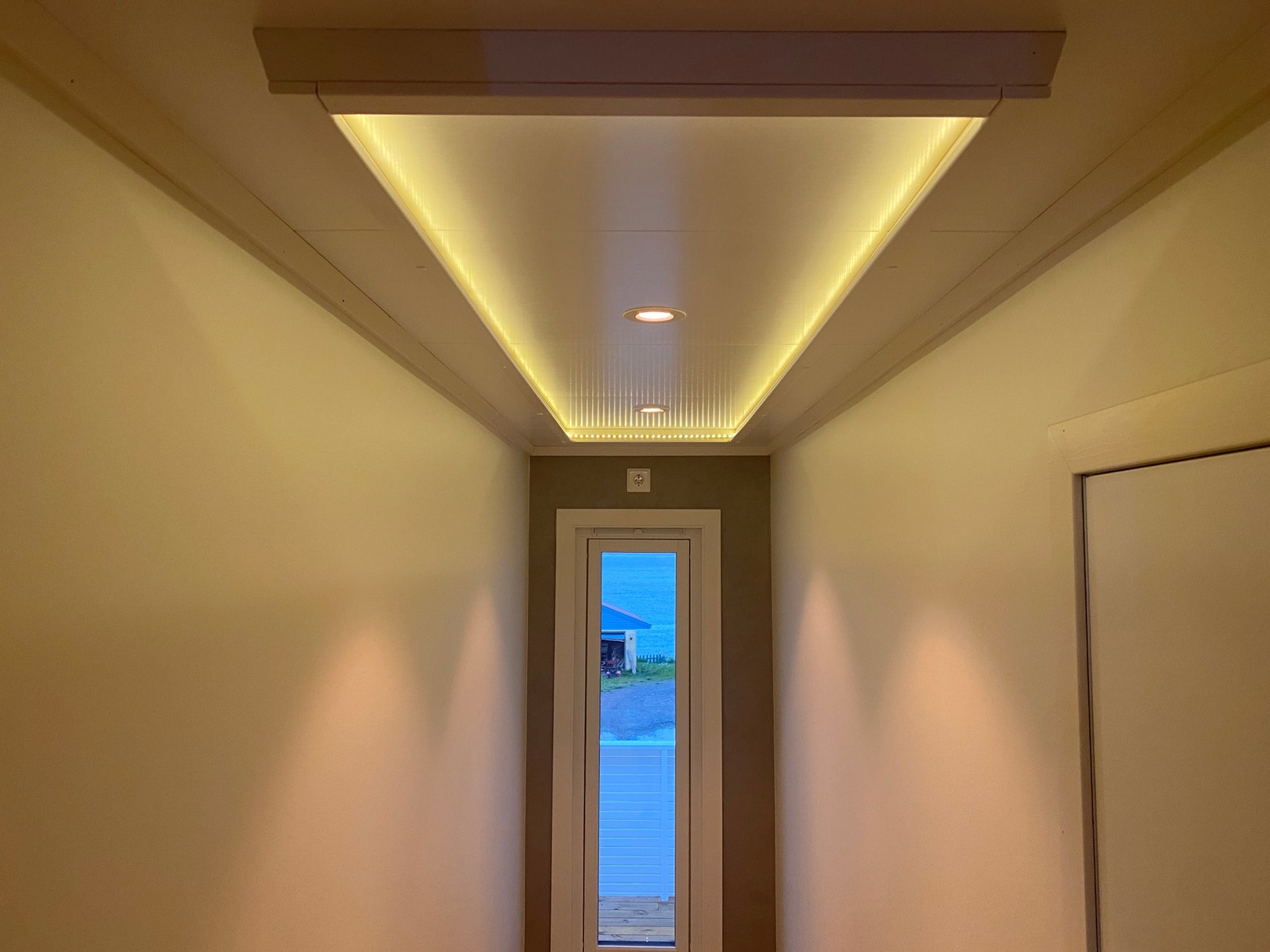 Trappeoppgang LED-løsning på kveldstid Galleribilde