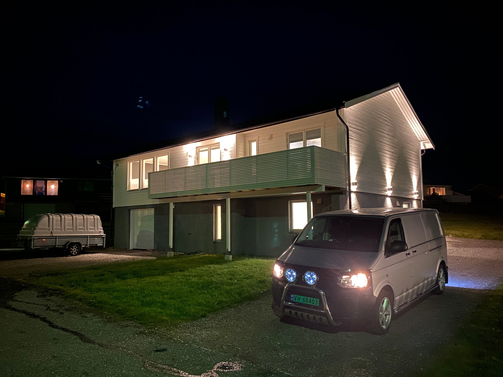 Utendørs belysning på forsiden av huset Galleribilde