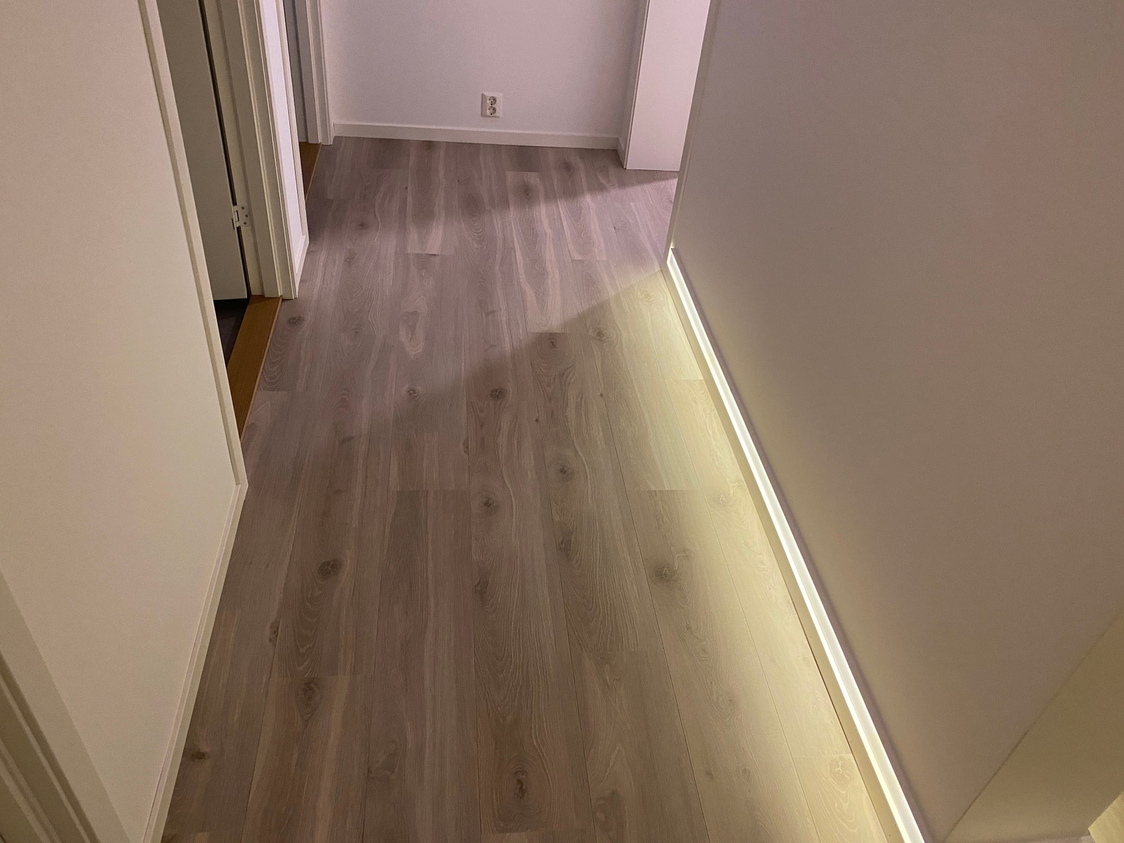 Første etasje LED-lamper Galleribilde