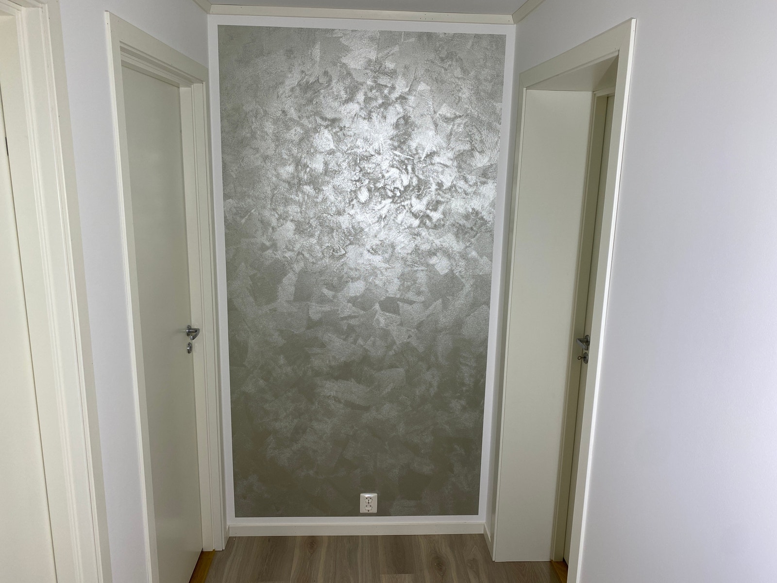 Dekorativ vegg i første etasje Galleribilde