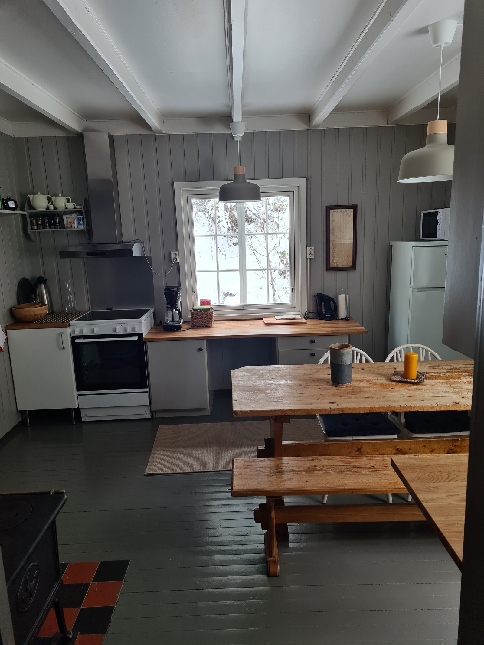 Stort kjøkken. Galleribilde