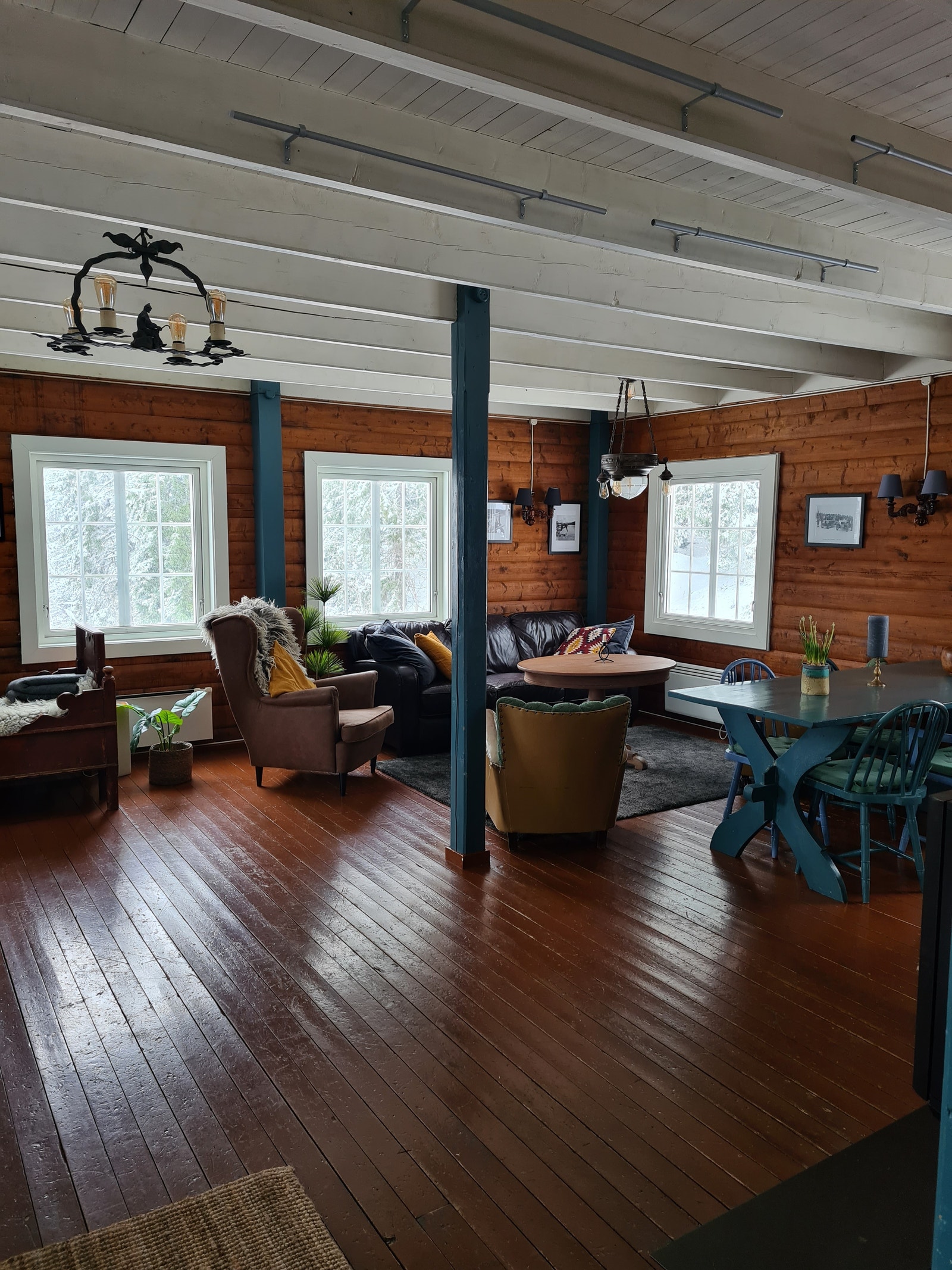 Den romslige stua er så å si uendret siden 1930 Galleribilde