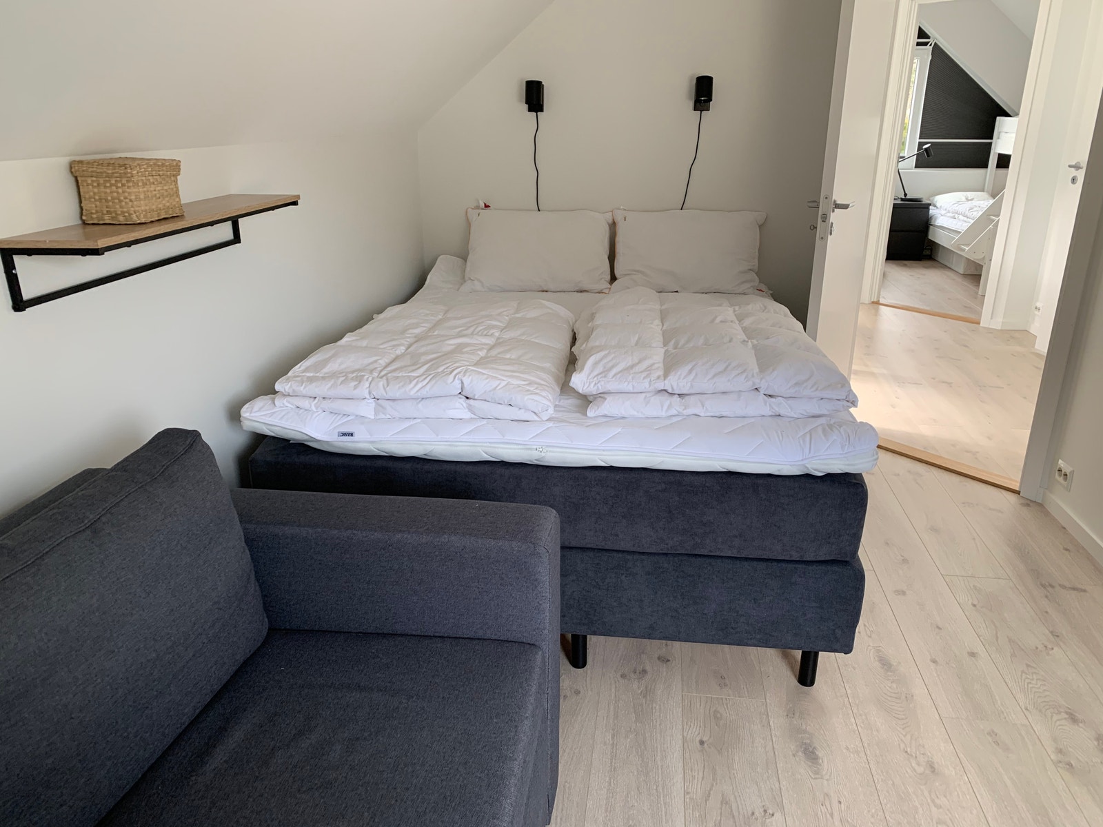 150 cm dobbelseng + sovesofa Galleribilde