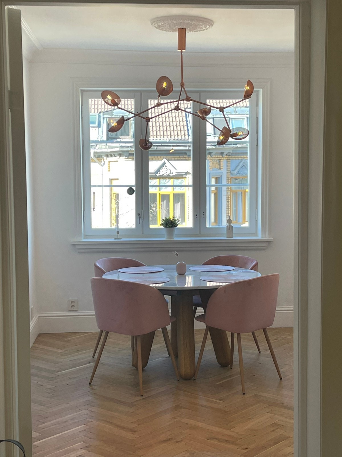 Afternoon tea rommet gir mange muligheter for selskapligheter Galleribilde