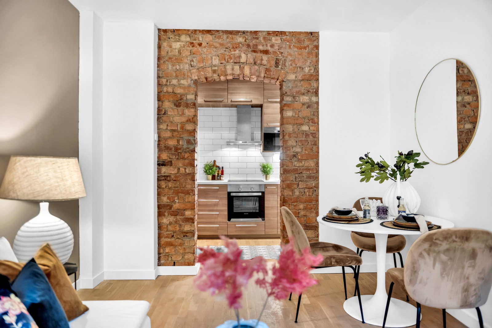 Stue mot kjøkken Galleribilde