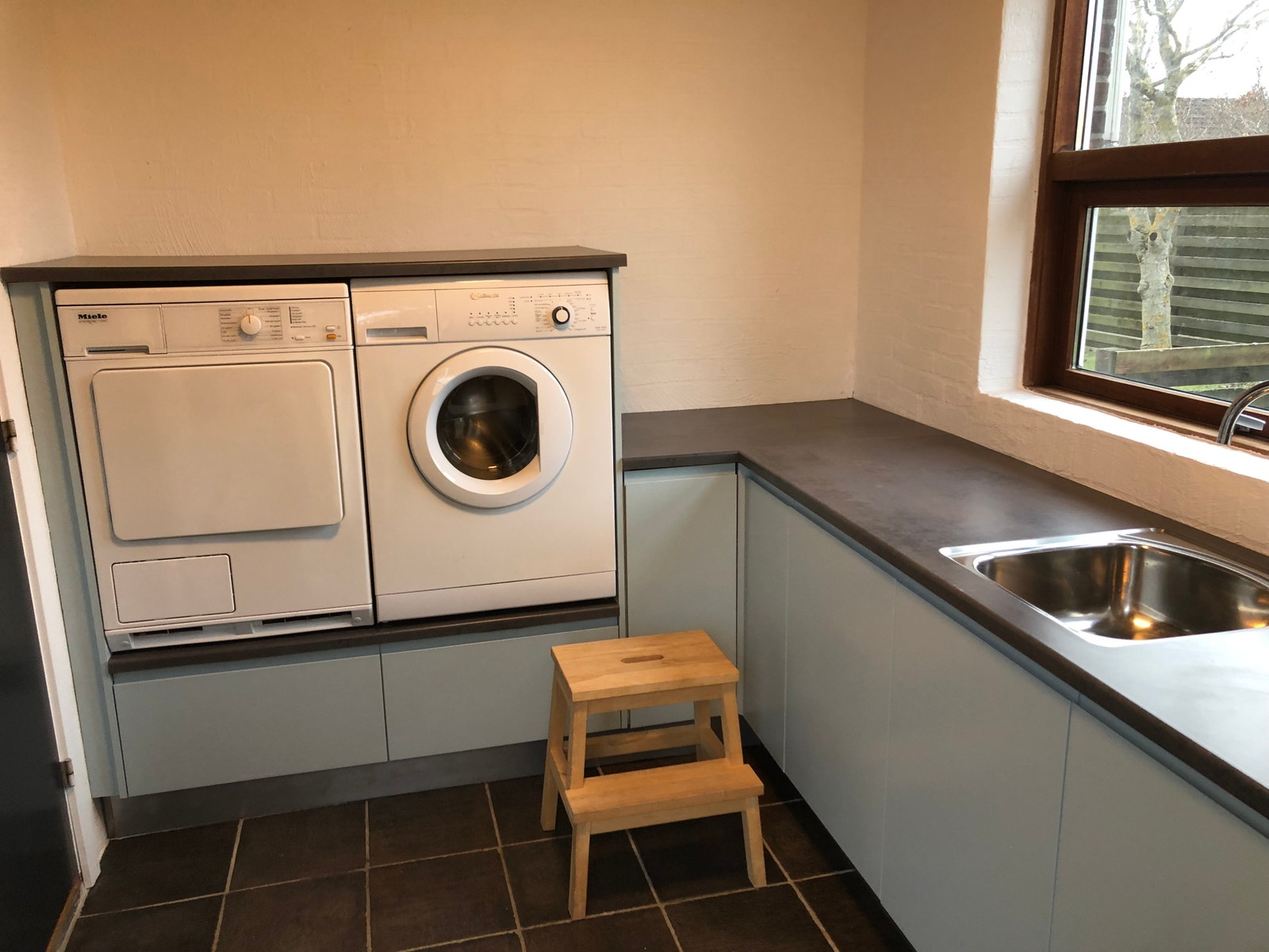 Inngangsparti /bryggers Galleribilde