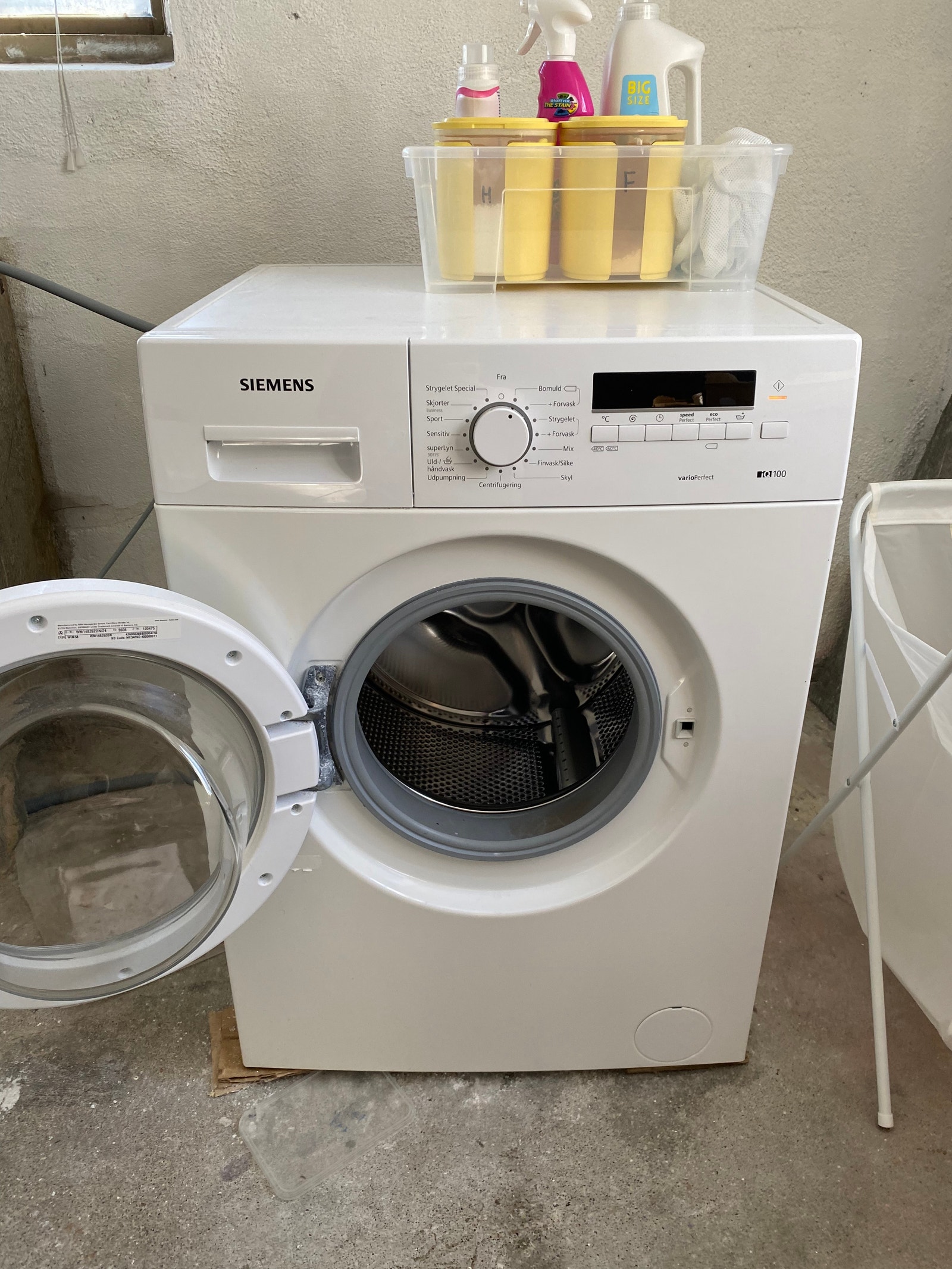 Vaskemaskin og tørketrommel er nå flyttet opp på badet. Galleribilde