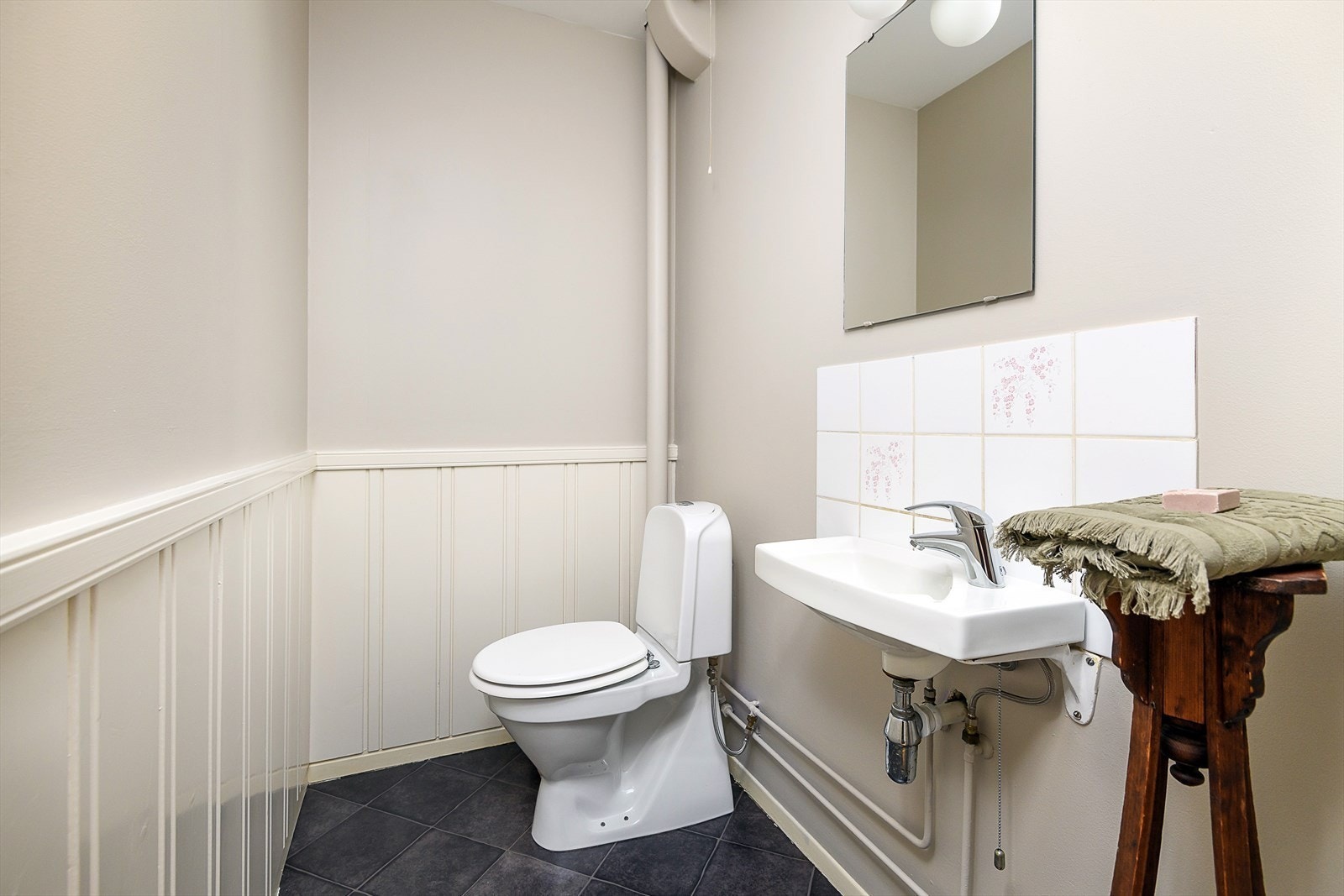 Adskilt toalett 2. etg. Galleribilde