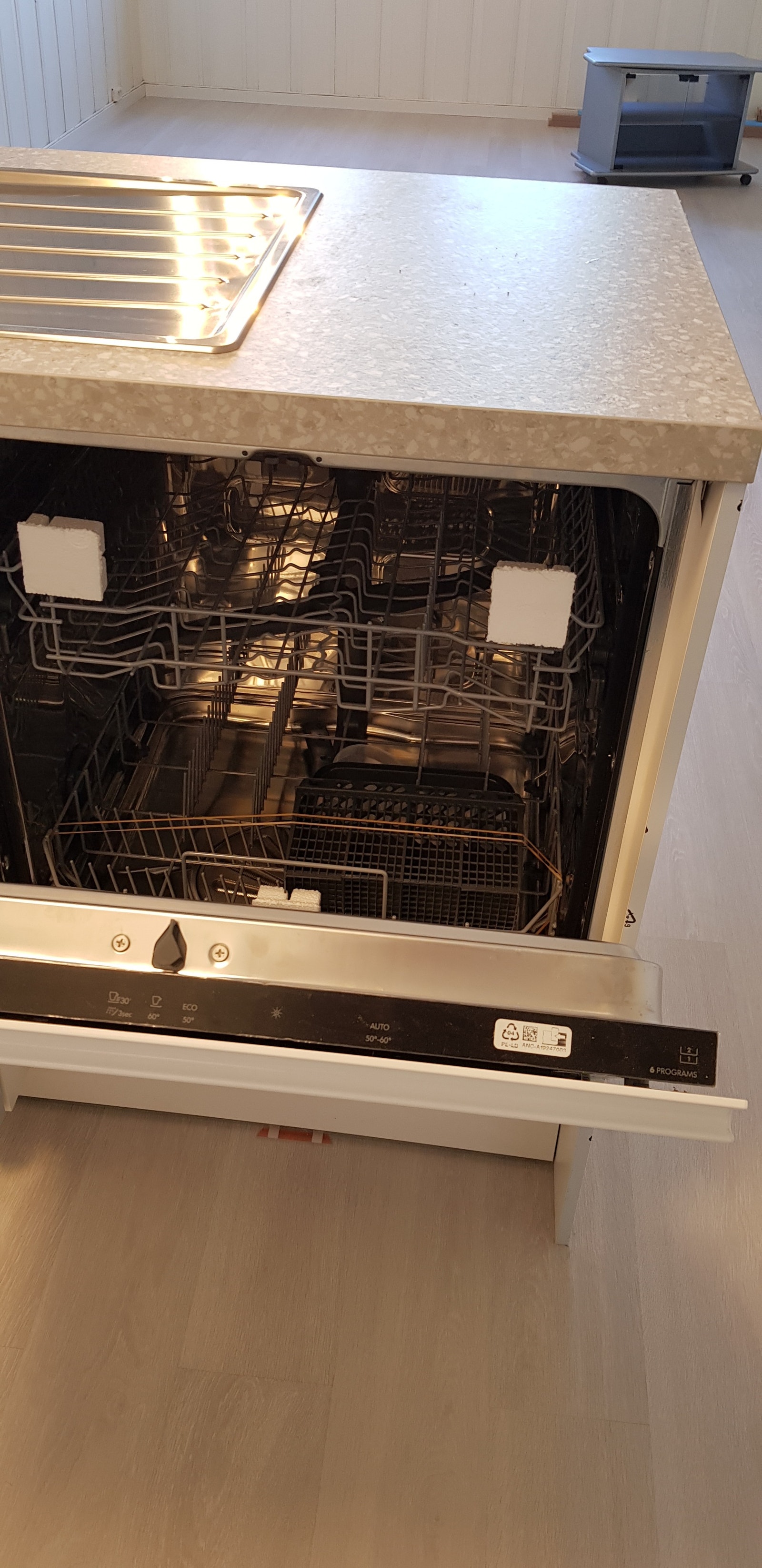 Oppvaskmaskin på kjøkkenet fra 2022 Galleribilde