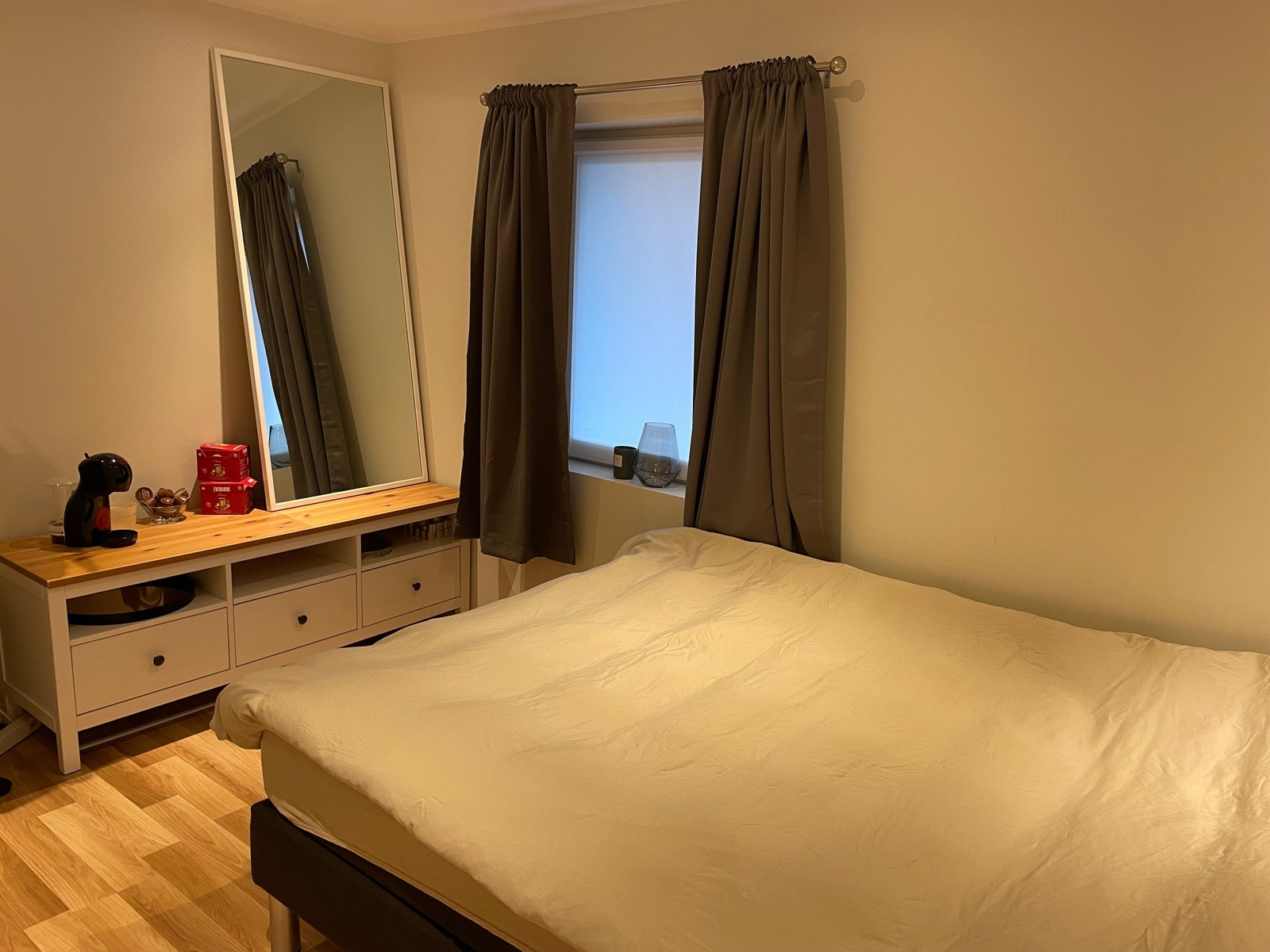 Soverom 9,5m2 Galleribilde