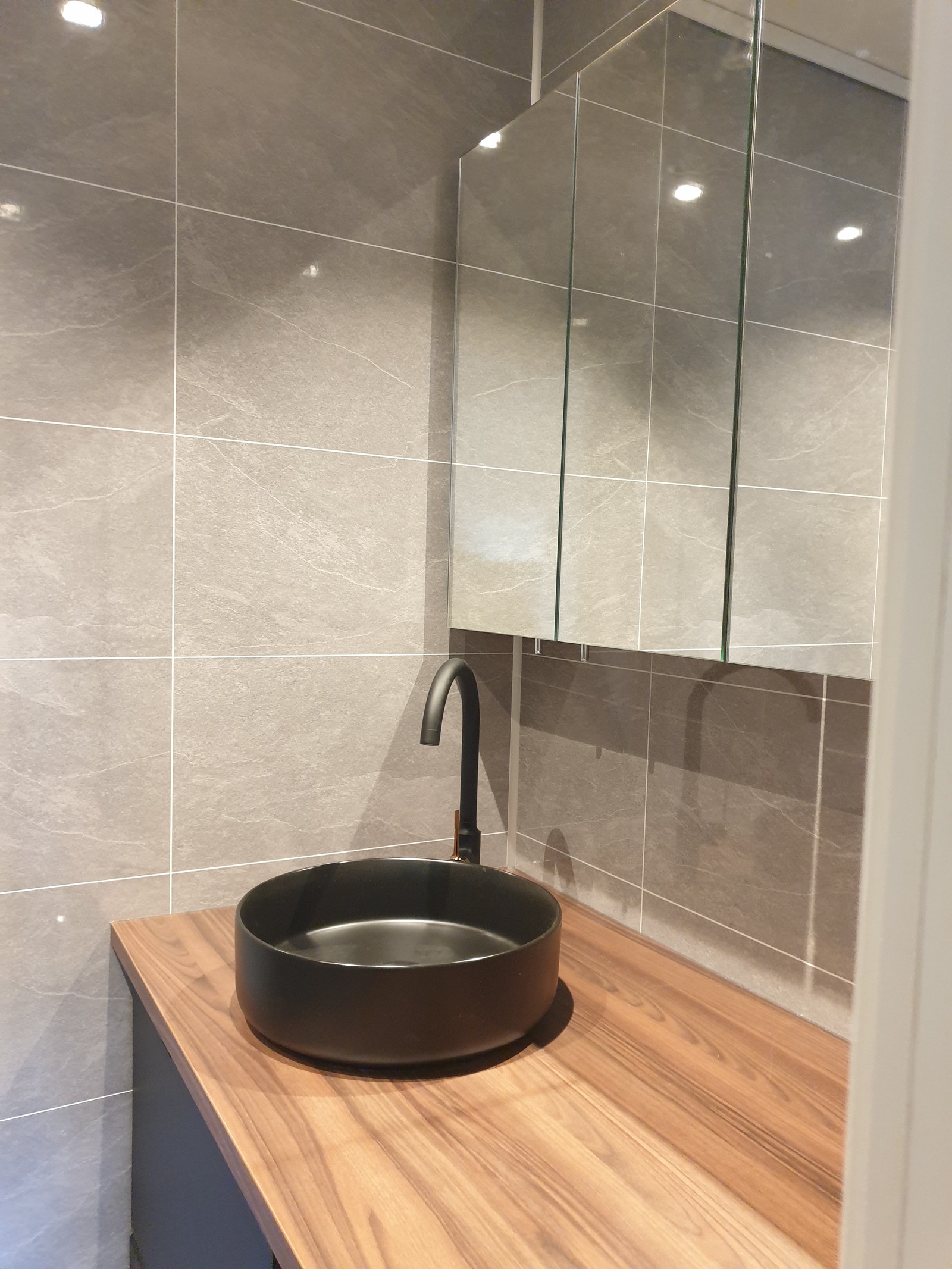 4 store speilskap Galleribilde