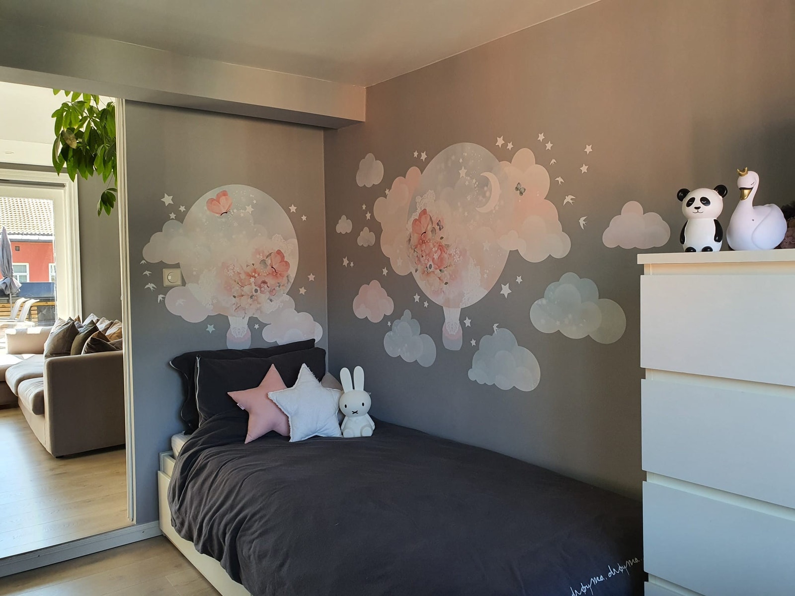 Soverom 2, bildene på veggene er fjernet Galleribilde