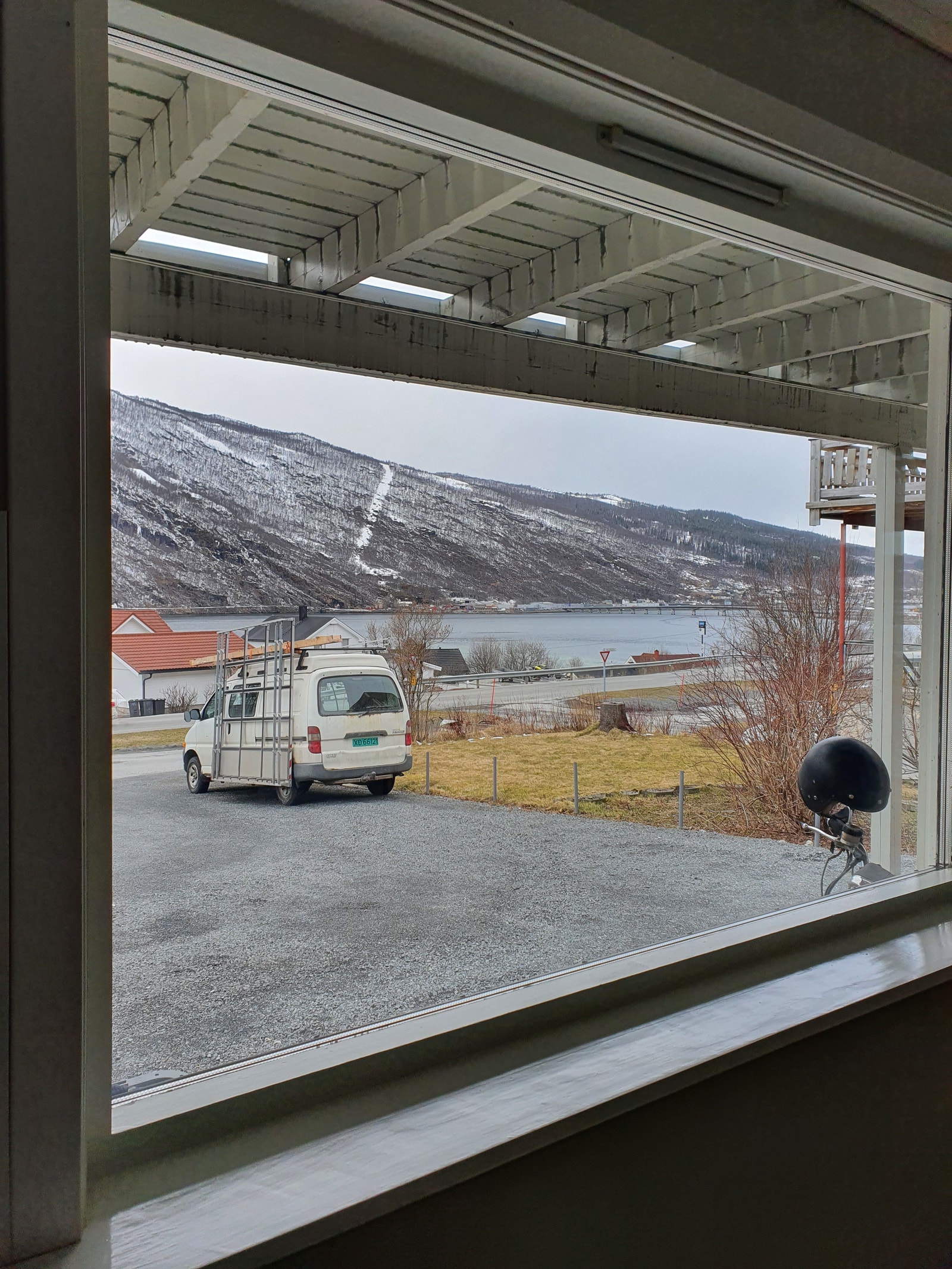 Utsikt fra stuevindu Galleribilde