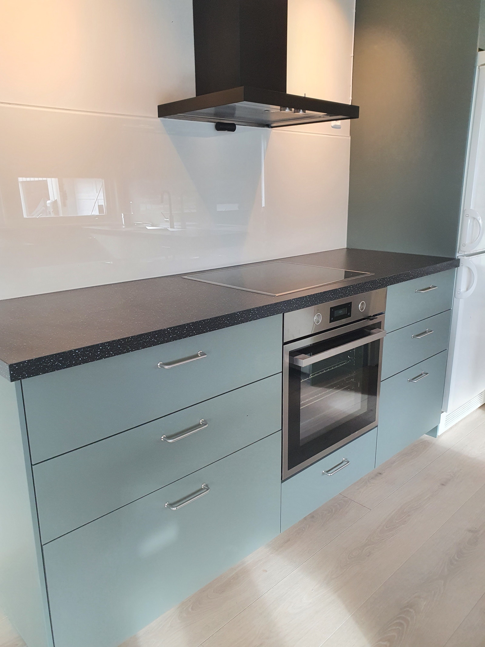 Helt nytt kløkken Galleribilde