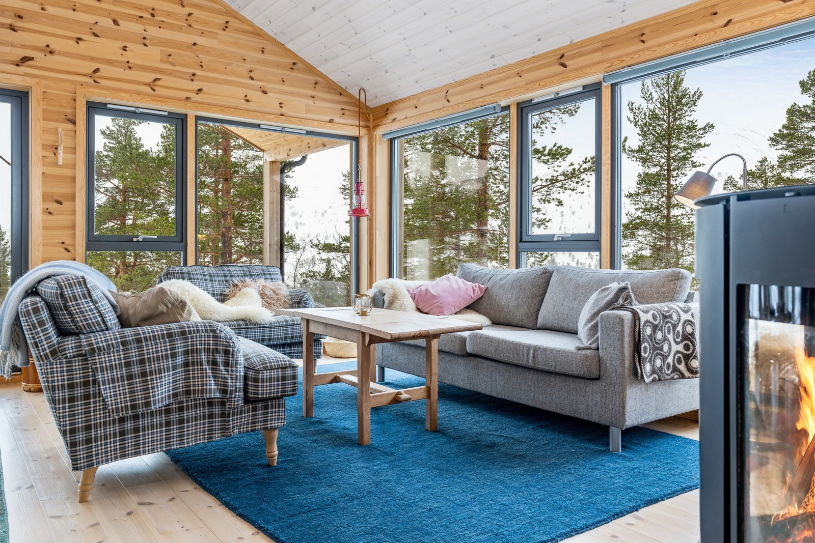 Lys og naturlig stue. Galleribilde