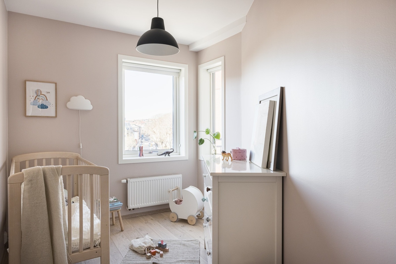 Dekorativt soverom nr. 2. Galleribilde