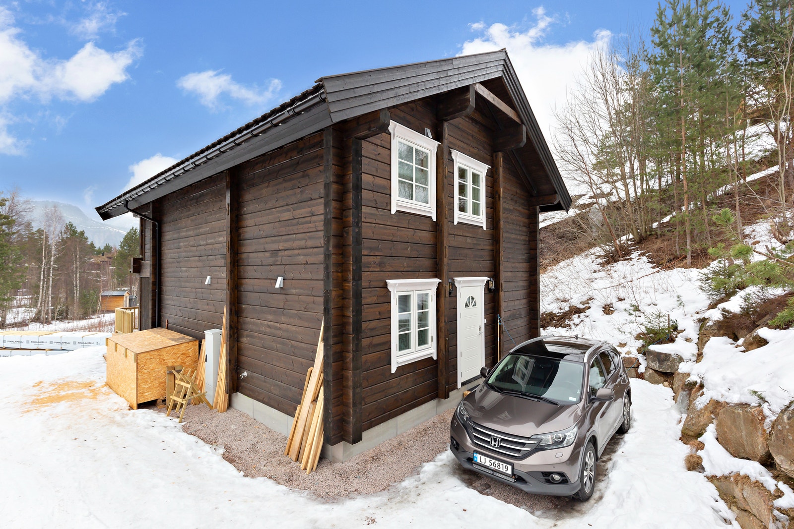 Bilde av lignende hytte på nabotomt. Galleribilde