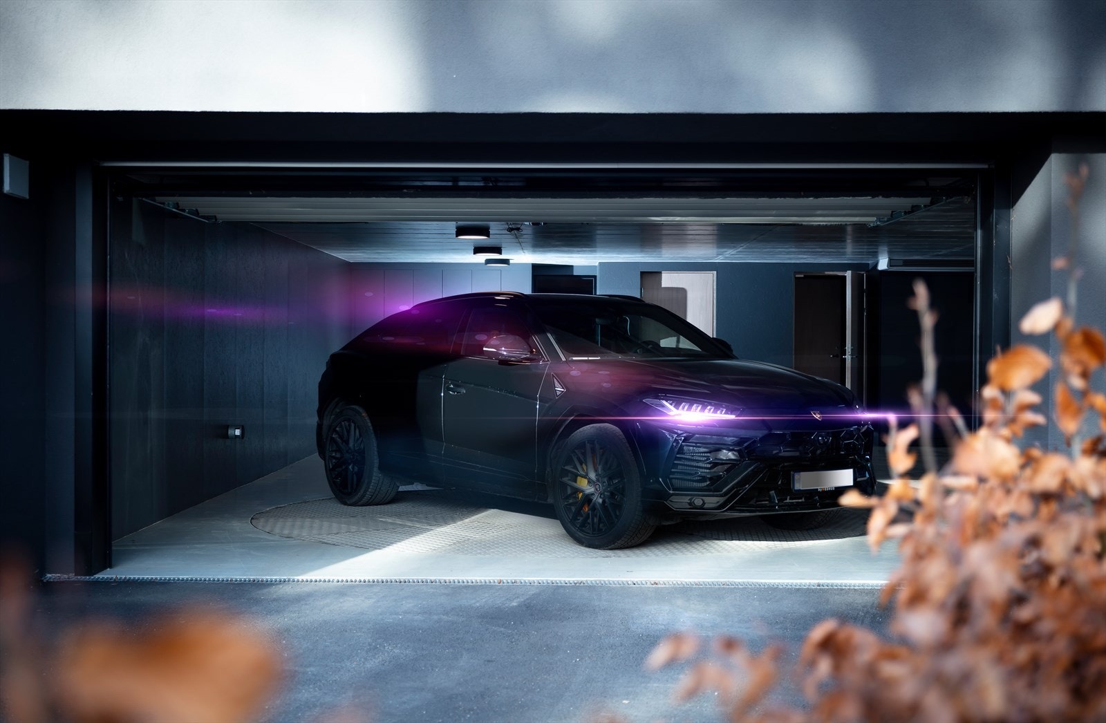 Integrert garasje på 118 kvm med elektrisk leddport fra Hörmann. Galleribilde